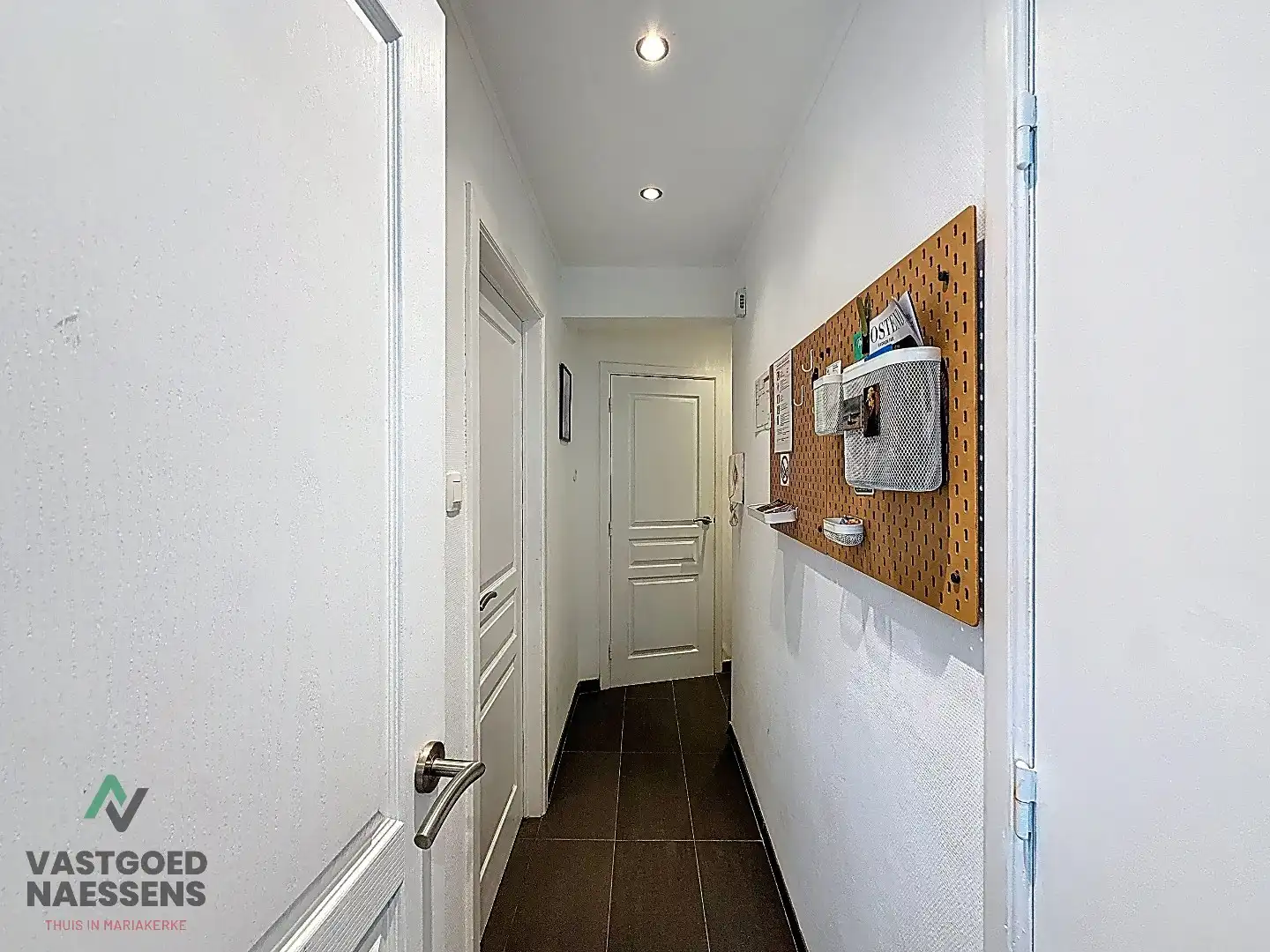 GEMEUBELDE STUDIO VLAKBIJ ZEEDIJK foto 13