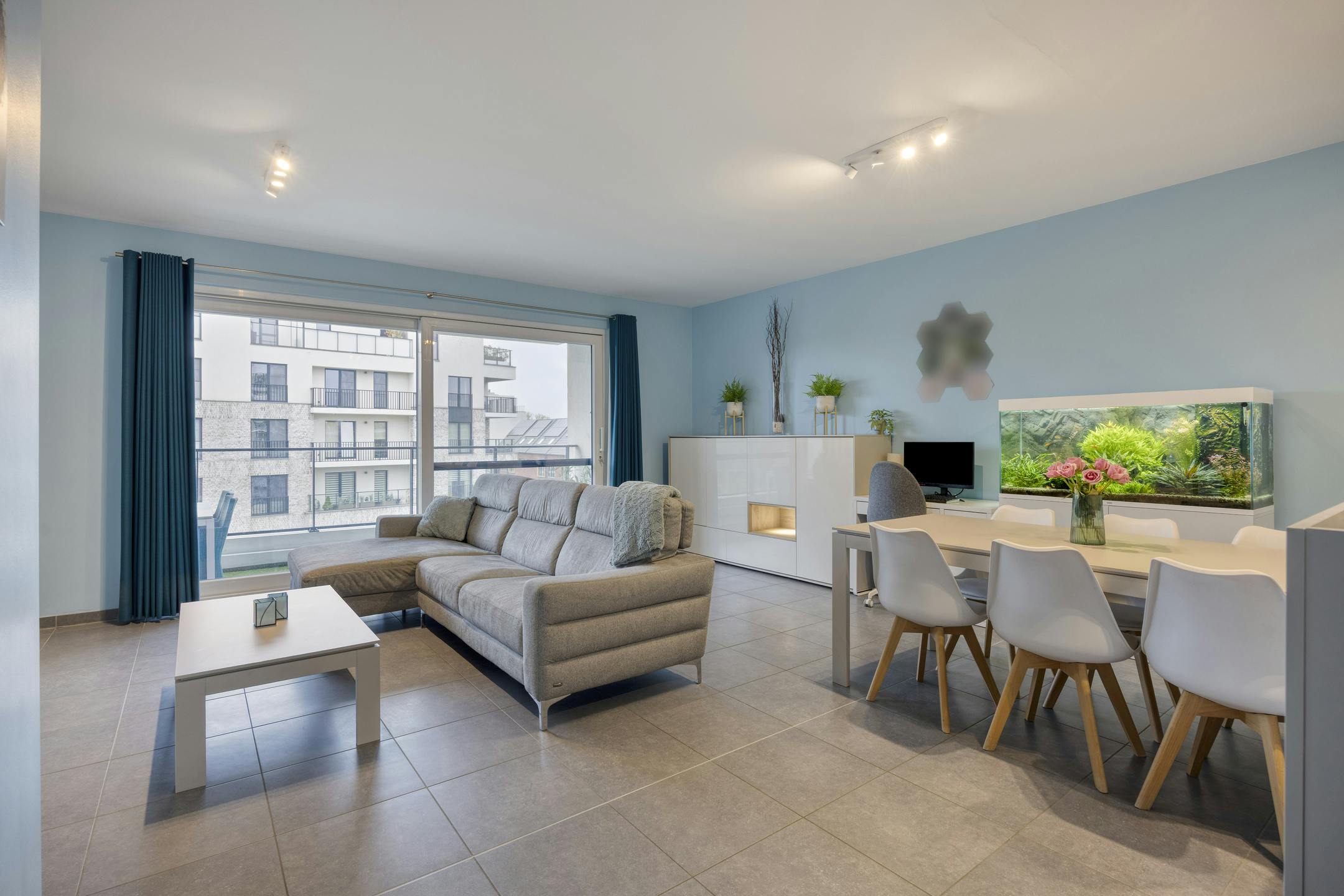 Energiezuinig appartement met terras in Boom foto 2