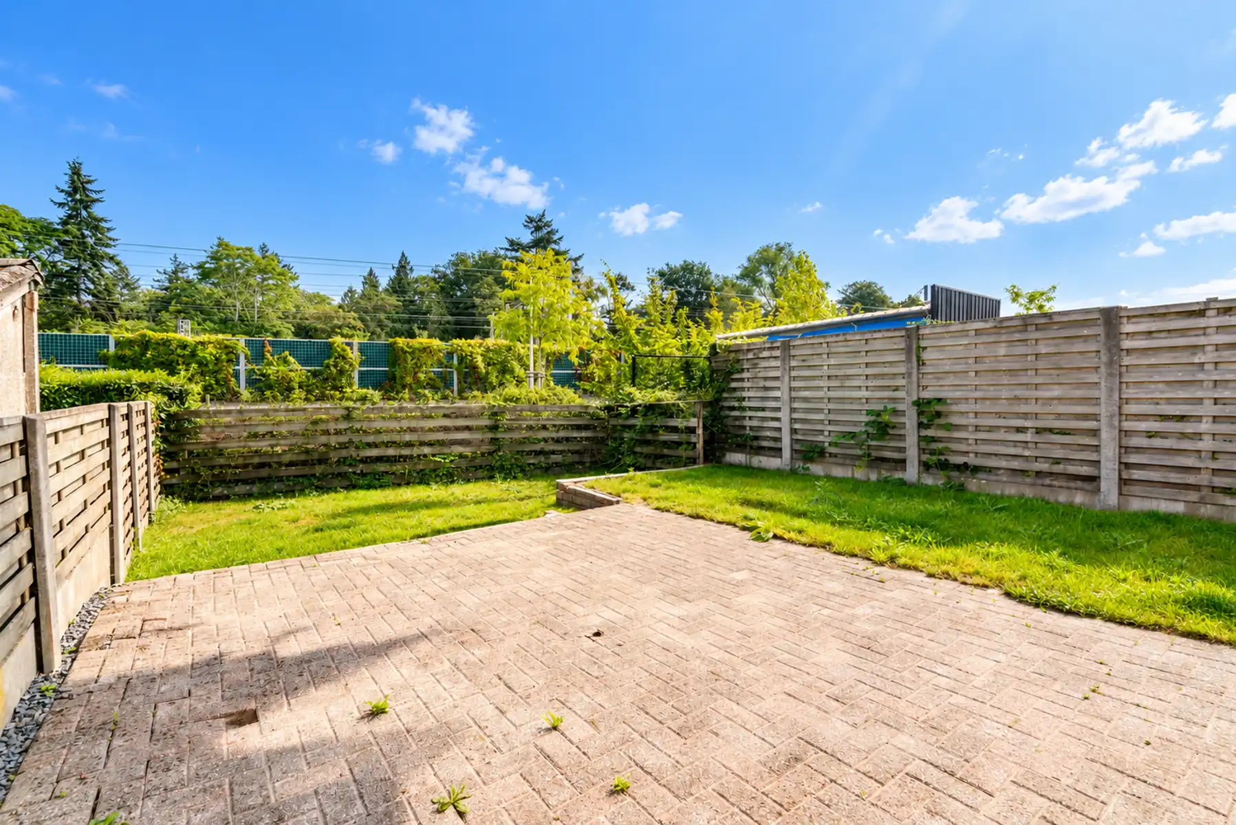 Gerenoveerde woning met 4/5 slaapkamers en tuin foto 17