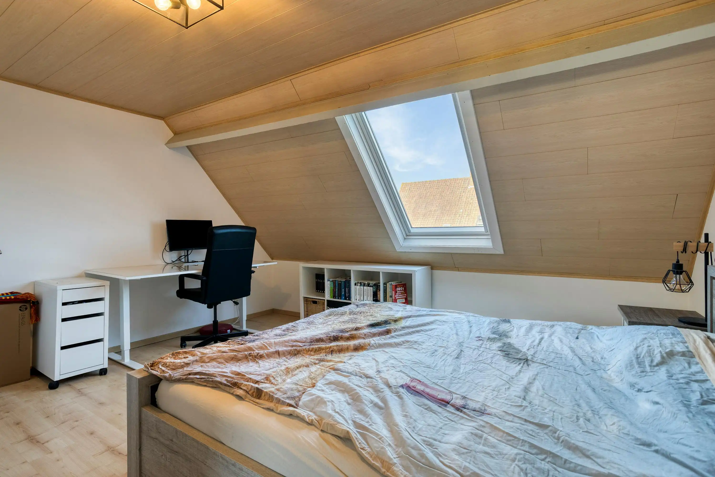 Gezellige rijwoning met stadskoertje te koop in Torhout foto 16