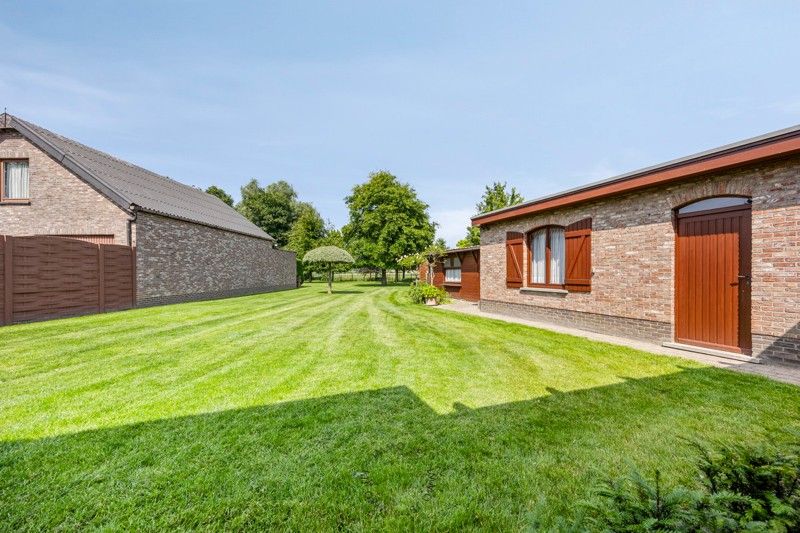 Vrijstaande woning met een uitzonderlijk perceel van 2.850 m² foto 29