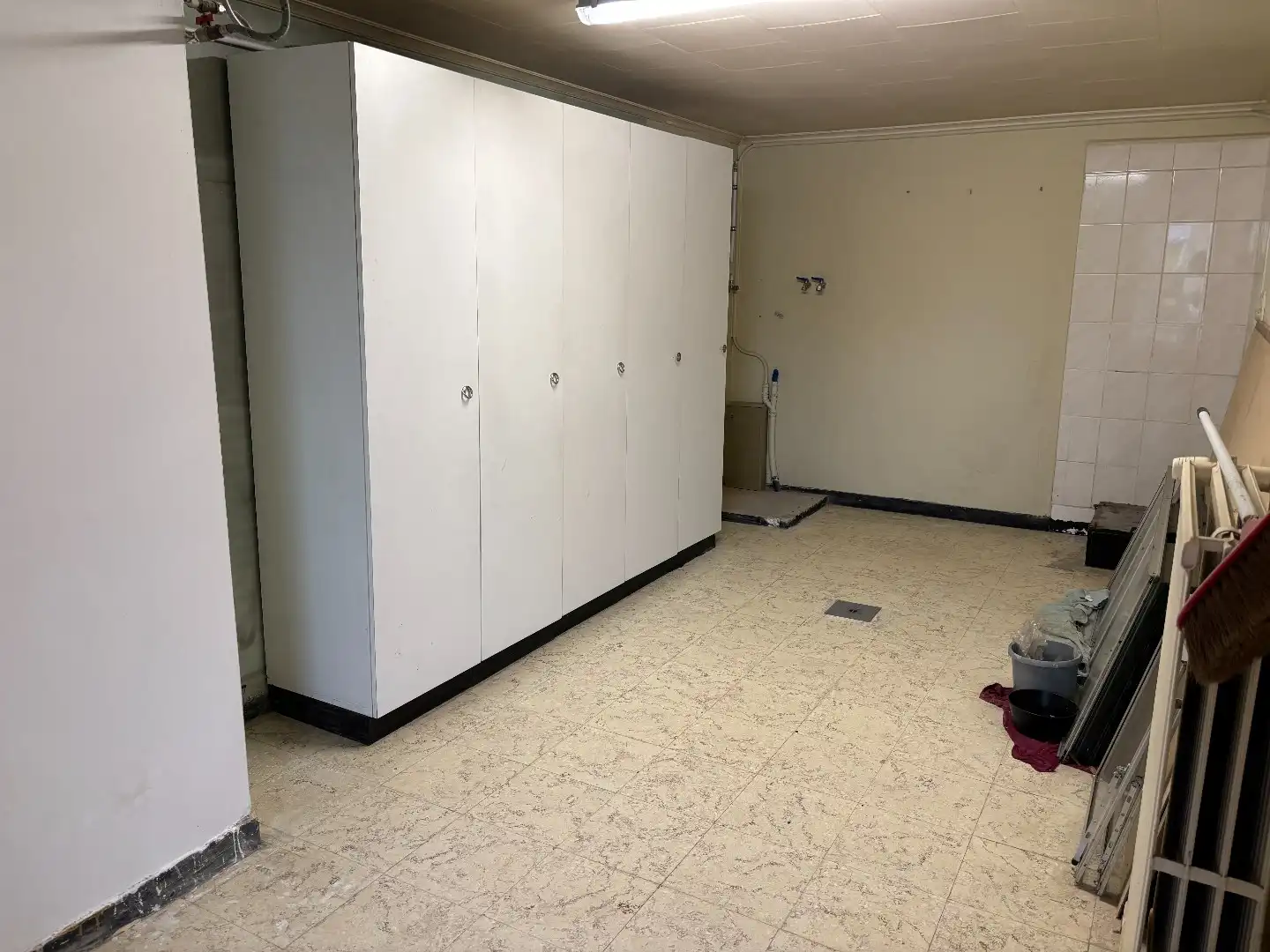 Mooi gerenoveerde woning met 3 slaapkamers, grote garage en tuin! foto 16