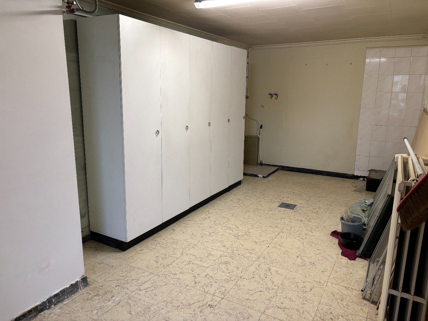 Mooi gerenoveerde woning met 3 slaapkamers, grote garage en tuin! foto 16