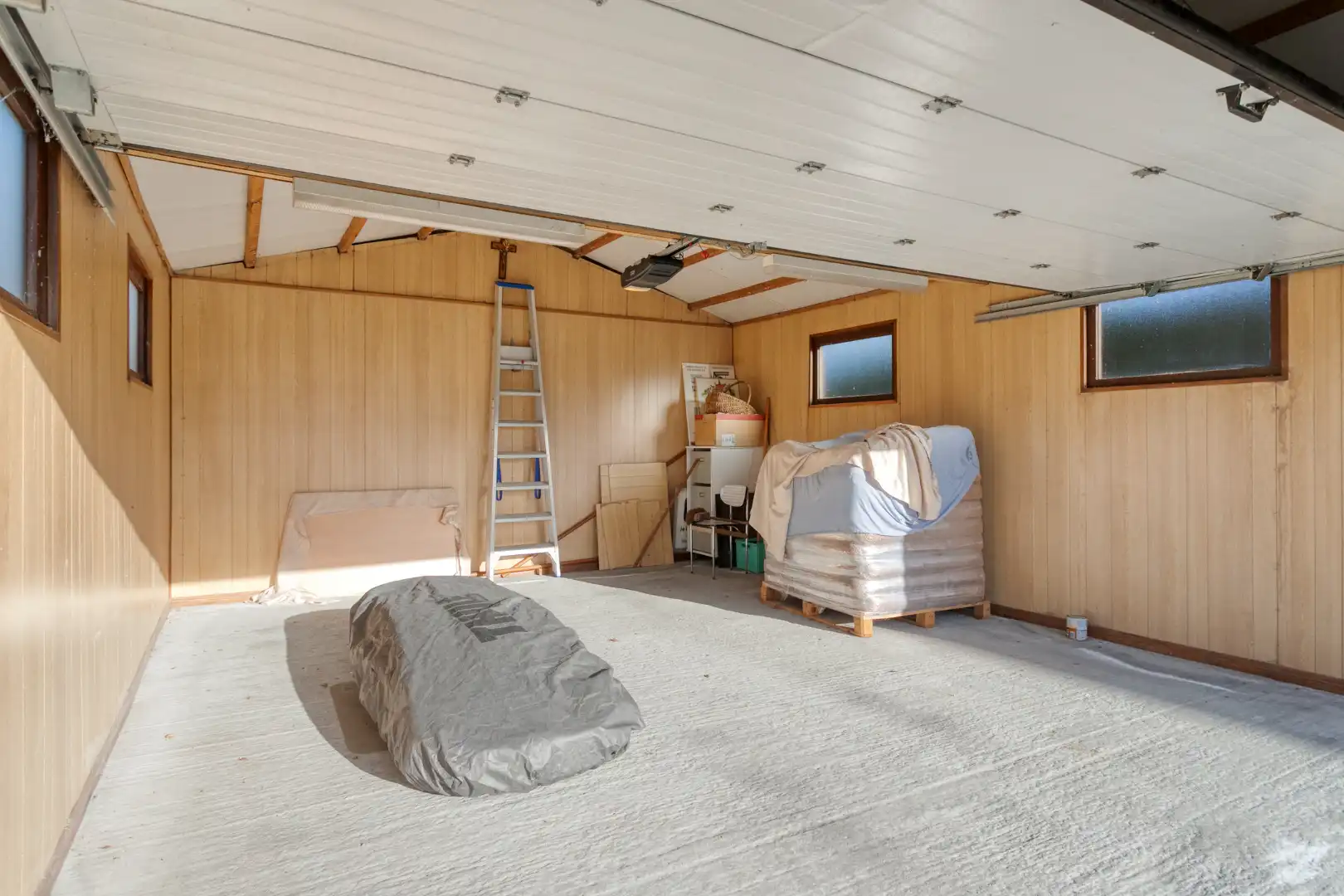 Degelijke halfopen woning met 3 slaapkamers en grote garage!! foto 16
