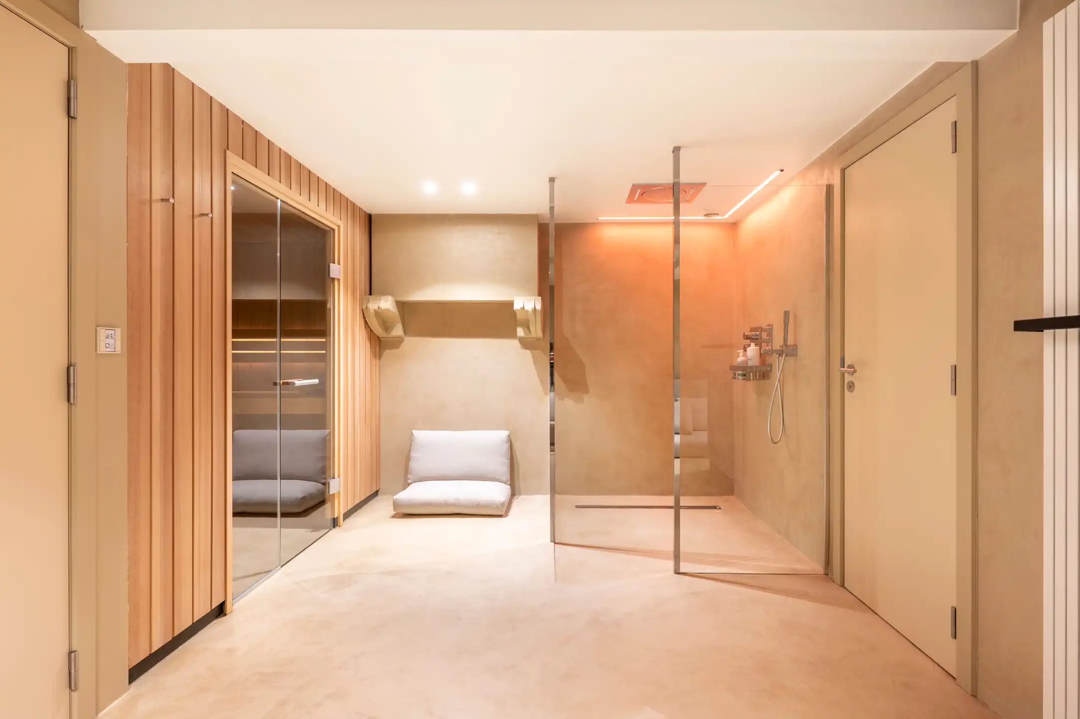 ANTWERPEN - Bijzonder herenhuis foto 21