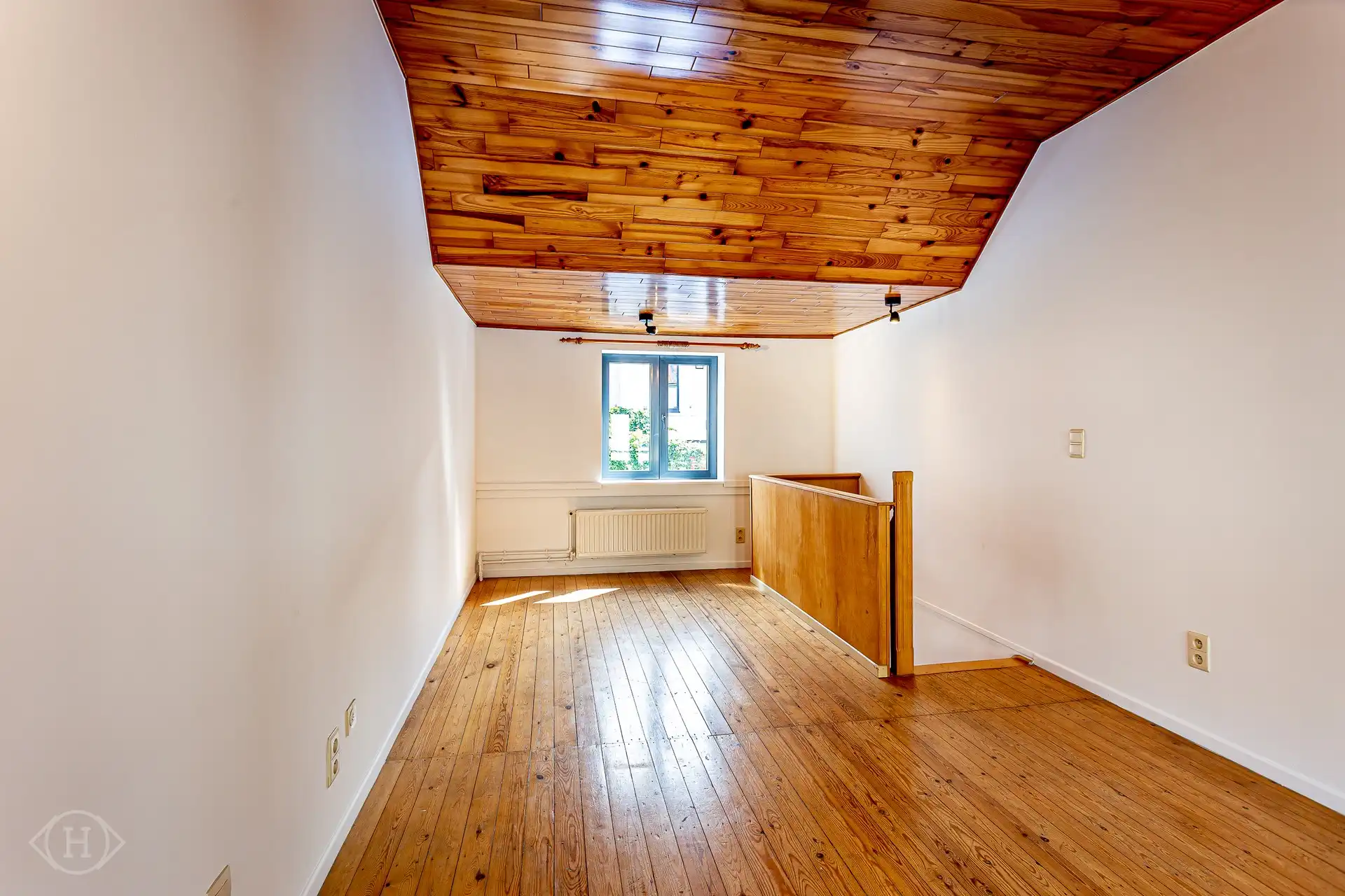 Warme karaktervolle woning met binnenplaats/koertje foto 9