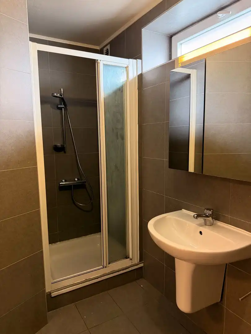 Gelijkvloers appartement met autostaanplaats te Haasdonk foto 7