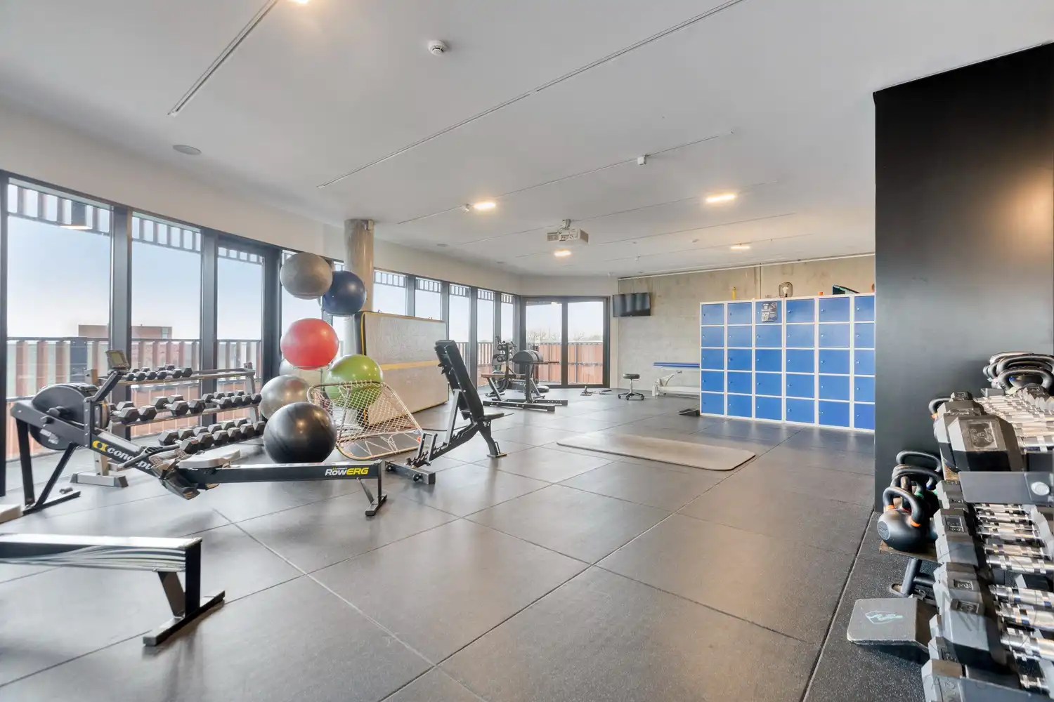 Instapklaar bedrijfsruimte van ca. 420 m² in het Botta-gebouw foto 7