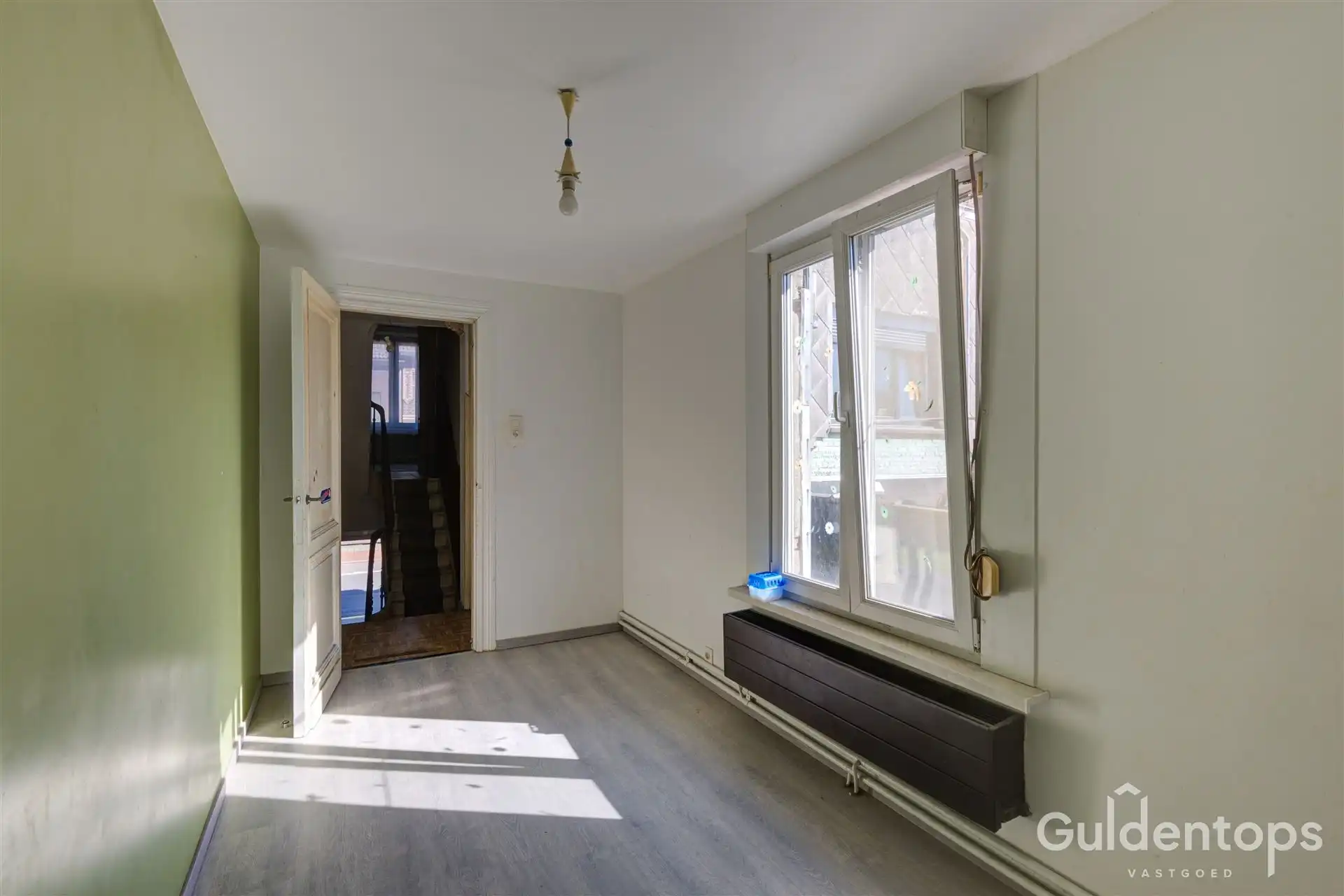 Te renoveren gezinswoning met 3 slaapkamers en grote tuin. foto 29