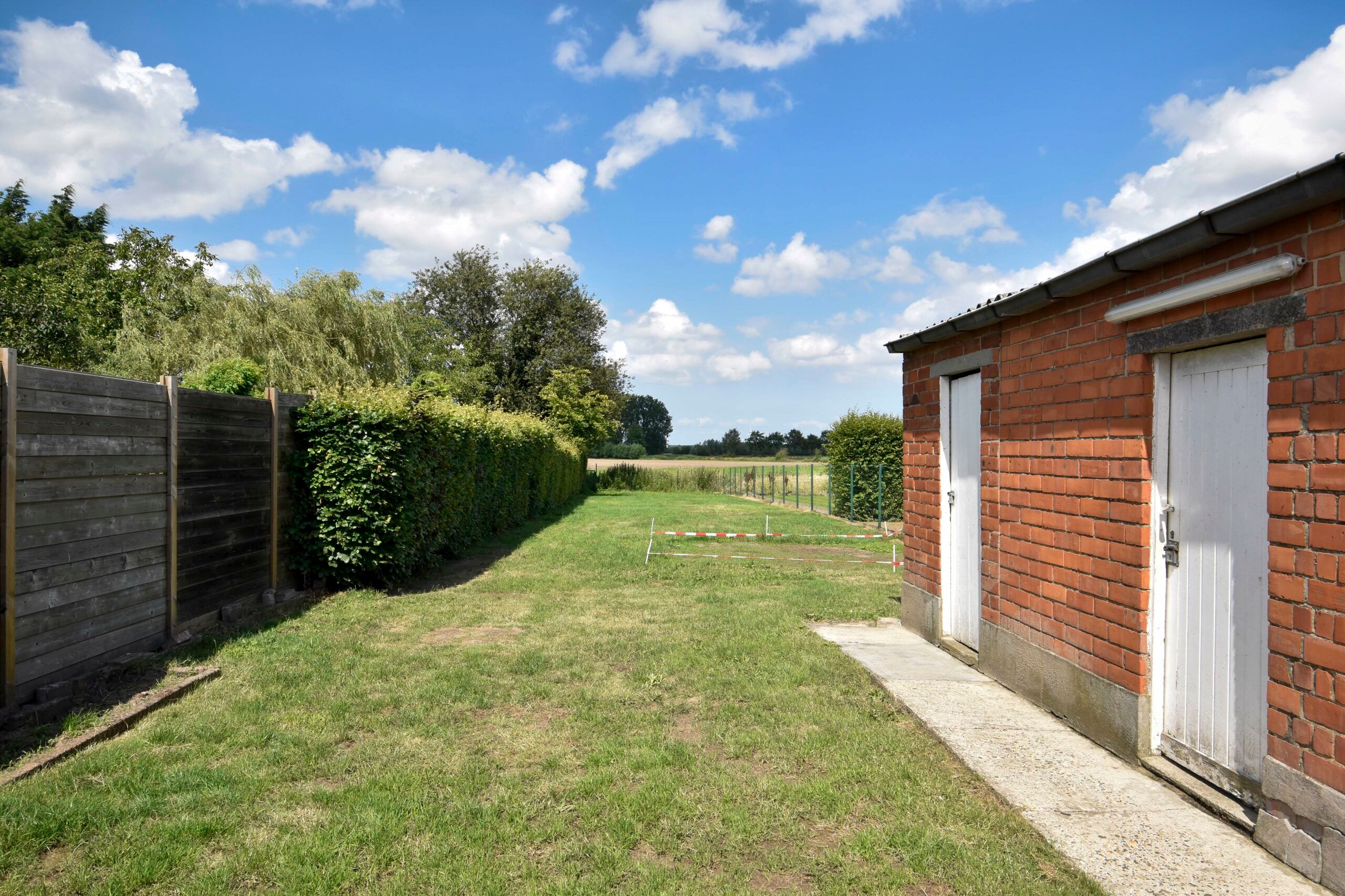 Zeer mooie, instapklare halfopen bebouwing met grote tuin in Sint-Pauwels foto 17