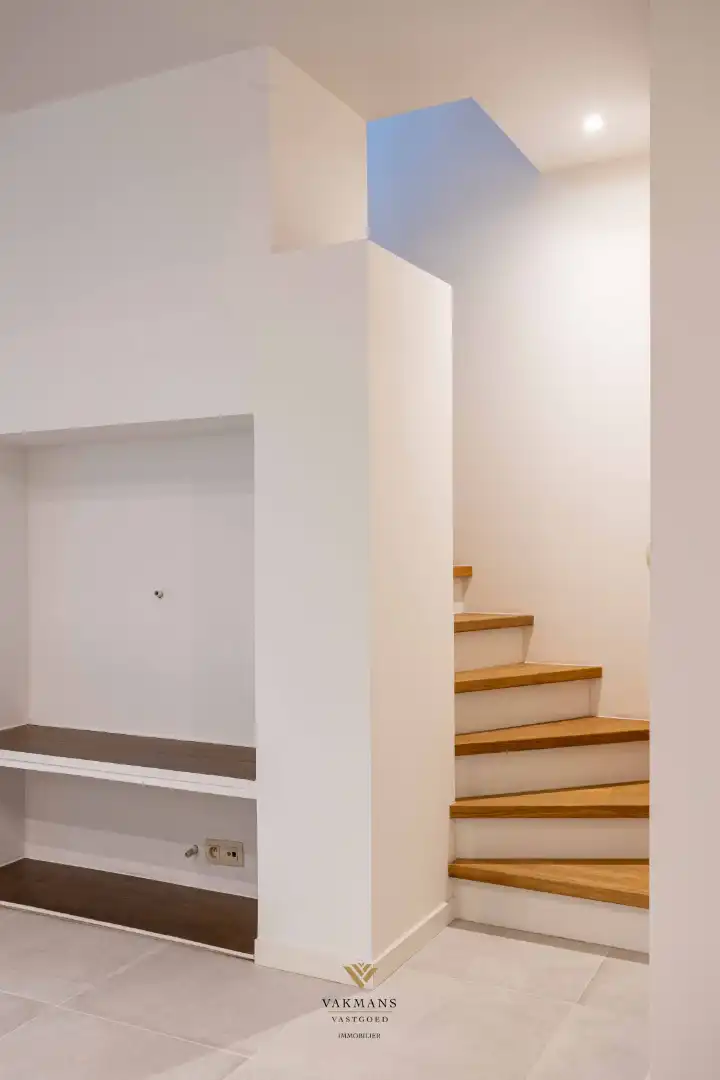 Prachtige gerenoveerde woning met 3 slaapkamers en tuin foto 13