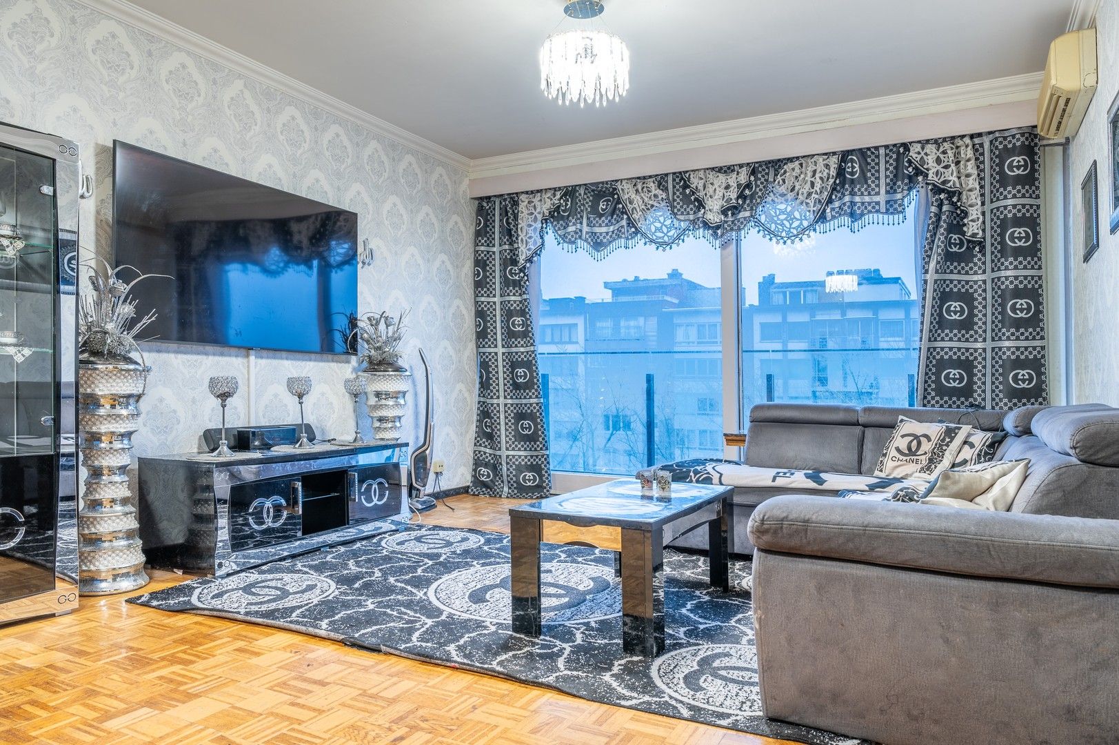 Te renoveren appartement op toplocatie! foto 4