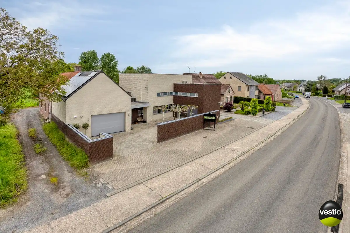 TIJDLOZE MODERNE WONING OP 10A73CA TE HOESELT. foto 46