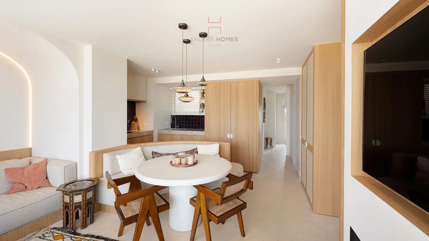 Luxueus vernieuwde penthouse op de zeedijk in Duinbergen foto 3
