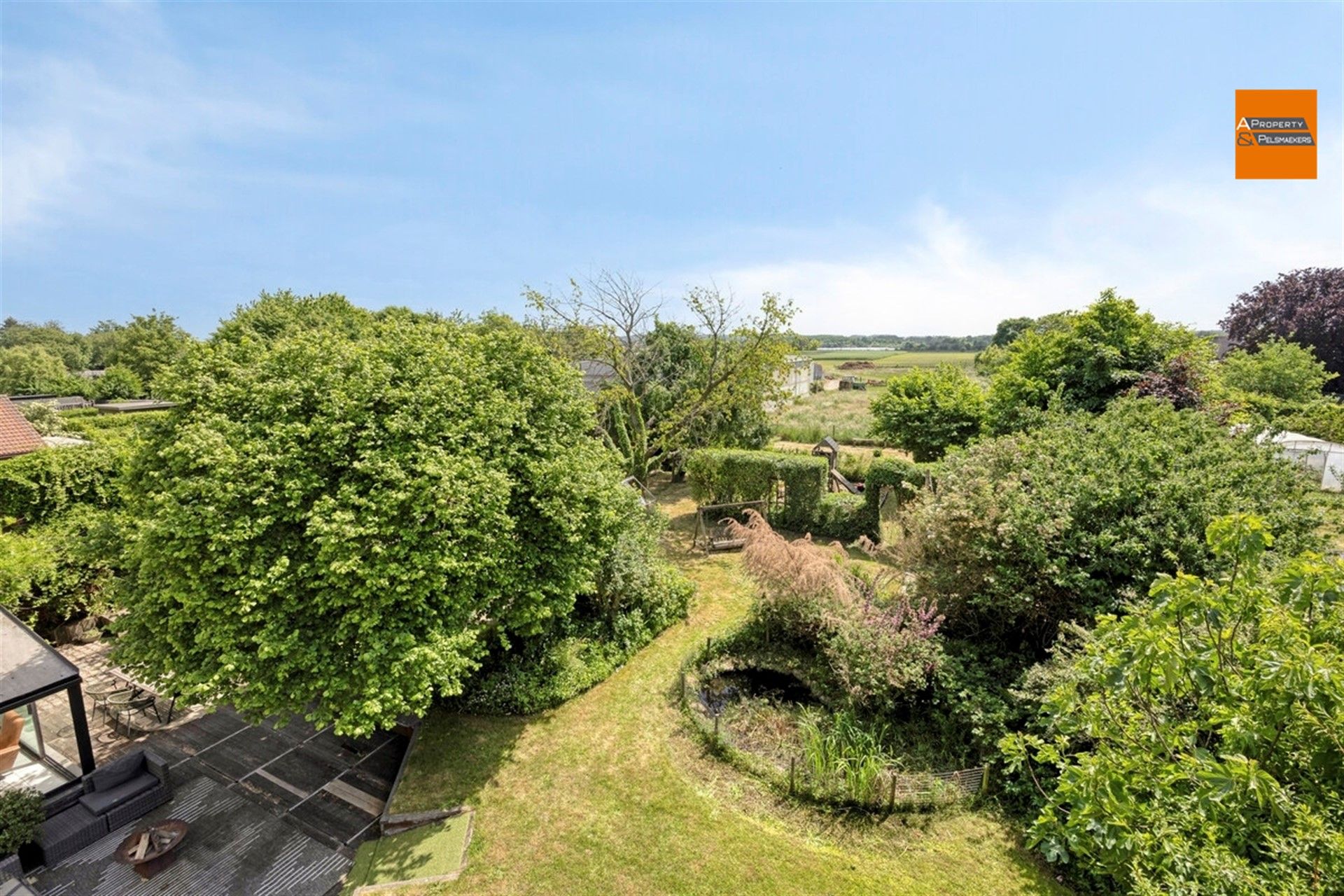BOD AANVAARD Eigendom met karakter, 4 slpks en prachtige tuin foto 39