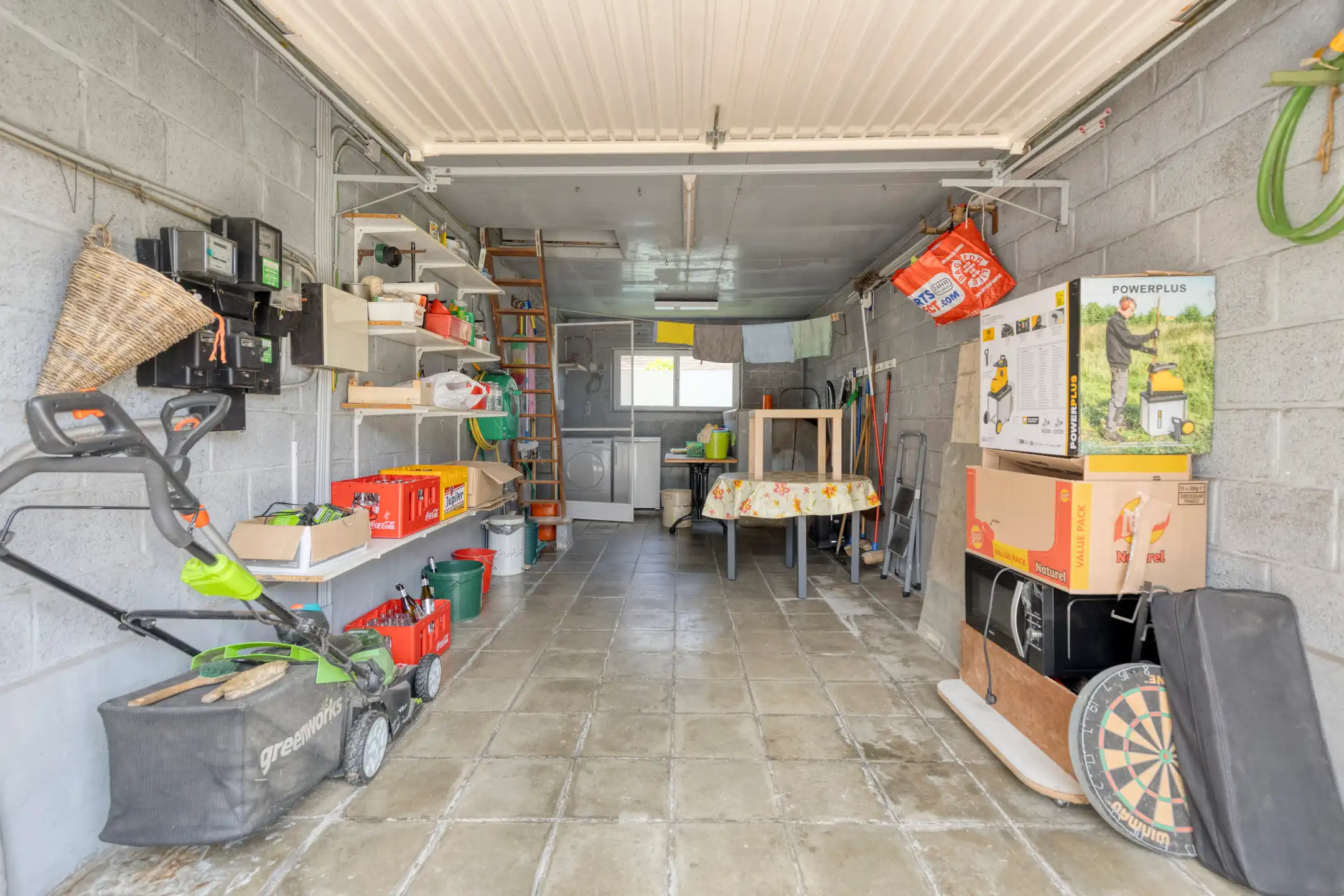 Ruime 3-gevelwoning met 4 slaapkamers en tuin te koop foto 15