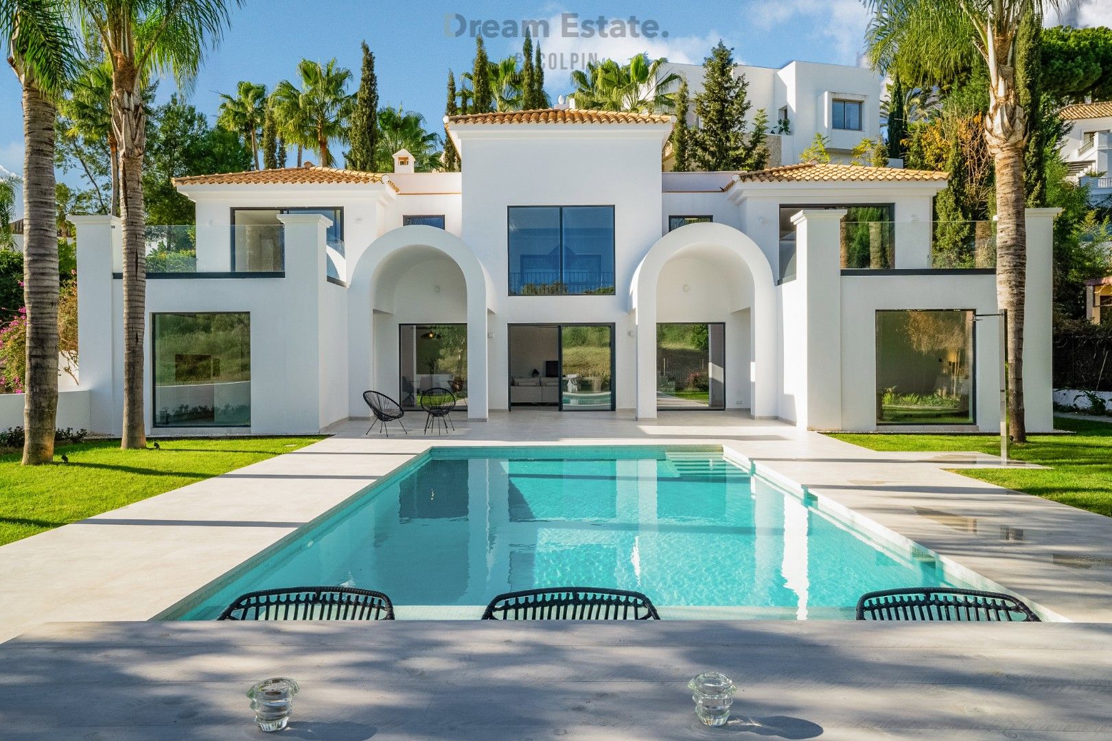 Een moderne familie villa te El Paraiso, Benahavis, New Golden Mile foto 15