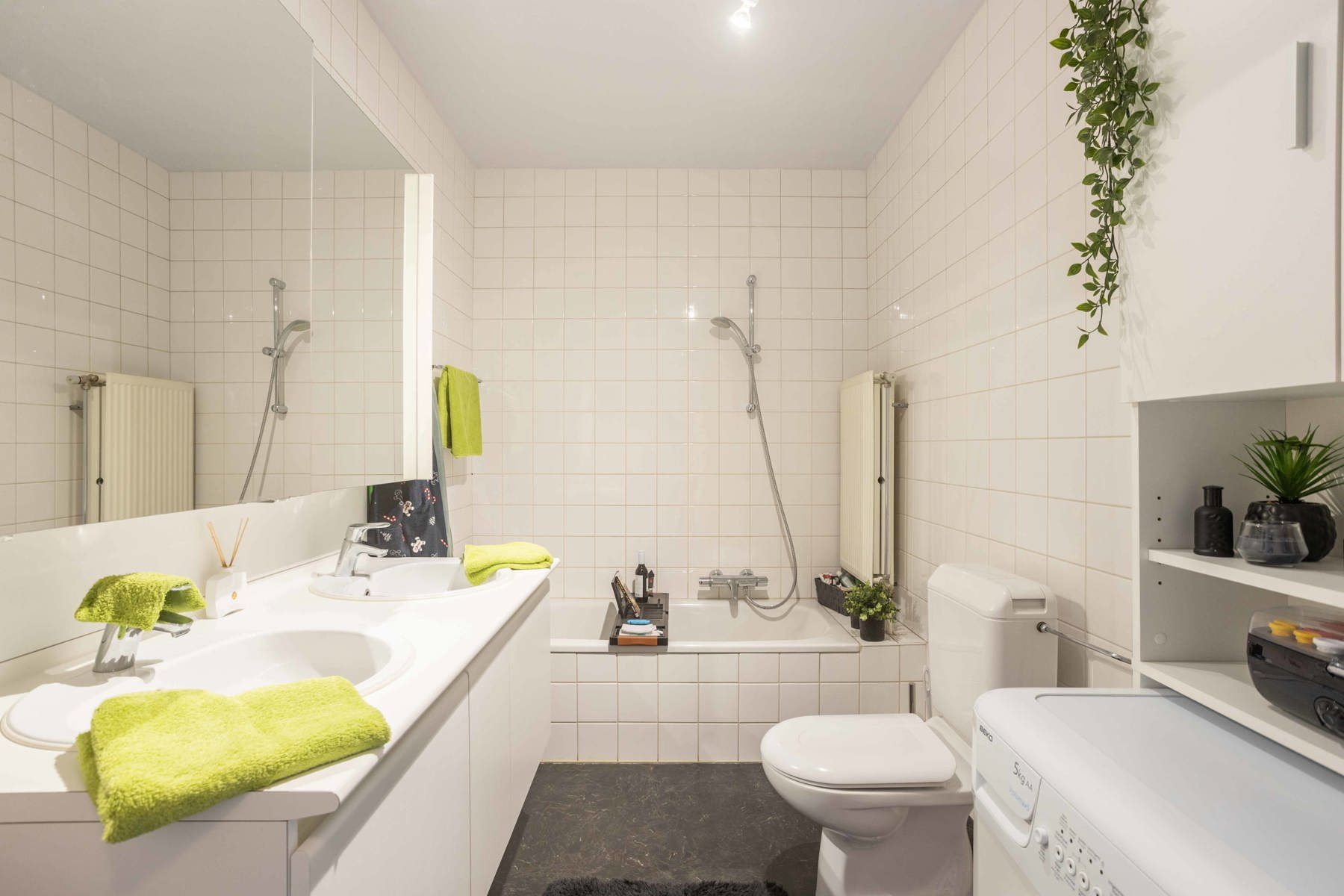 Ruim en instapklaar appartement met 3 slaapkamers foto 9