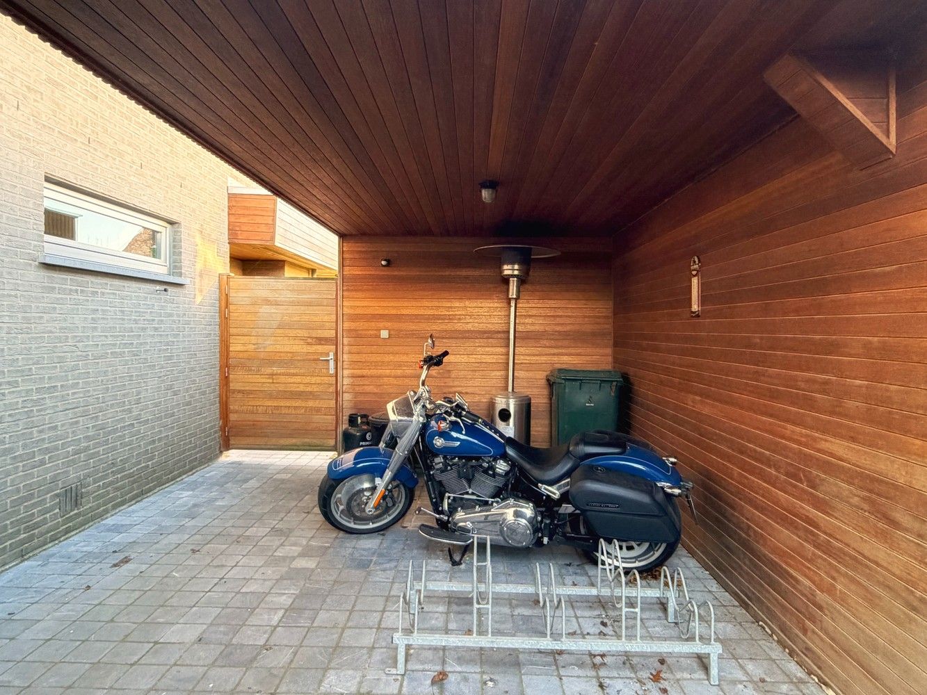 Instapklare gezinswoning met 4 slaapkamers en zongerichte tuin. foto 17