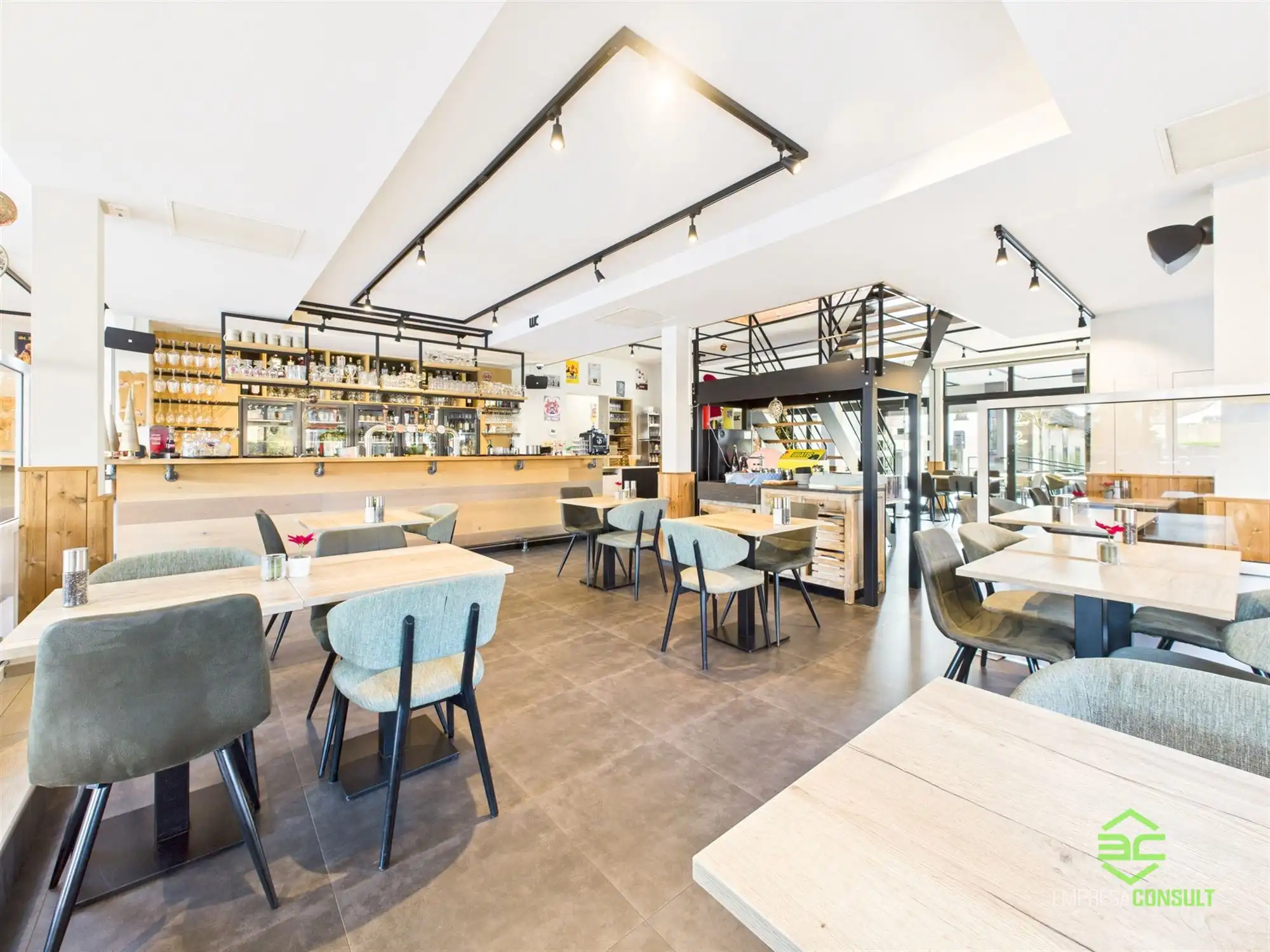 Instapklaar restaurant op een topligging in Schulen! foto 6