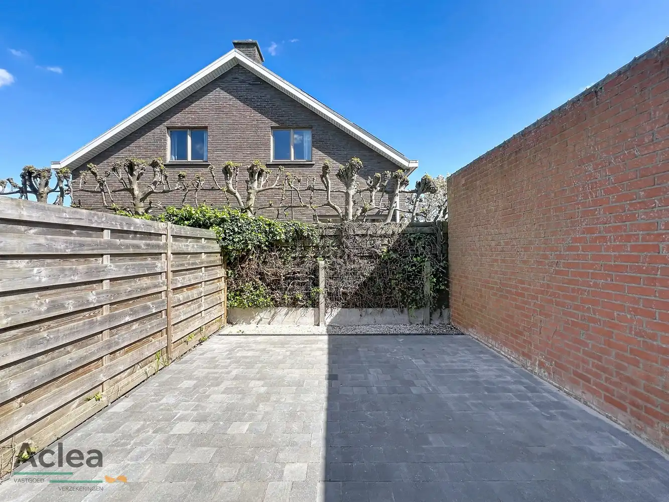 Knappe gezinswoning te huur foto 14