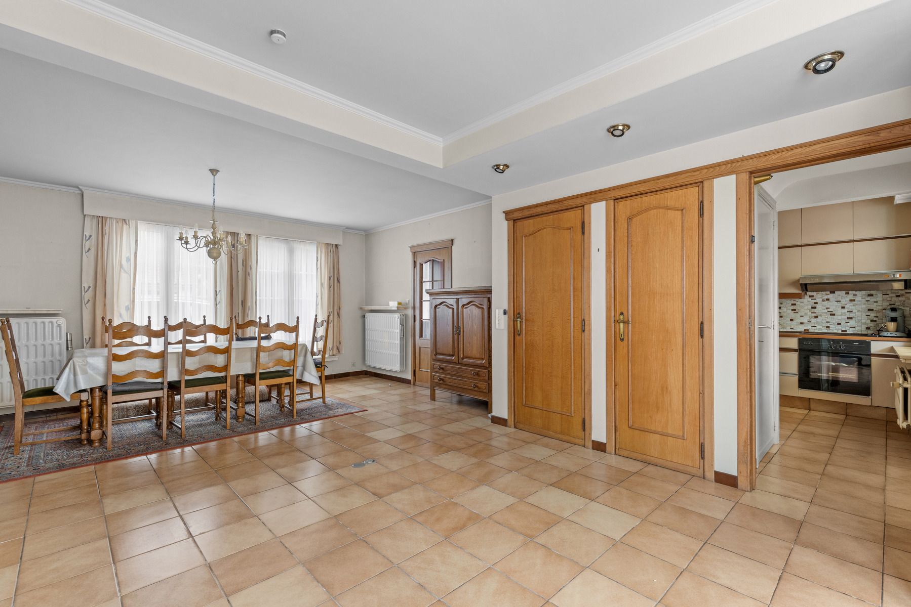 4-slaapkamerwoning op toplocatie in Oostkamp! foto 4