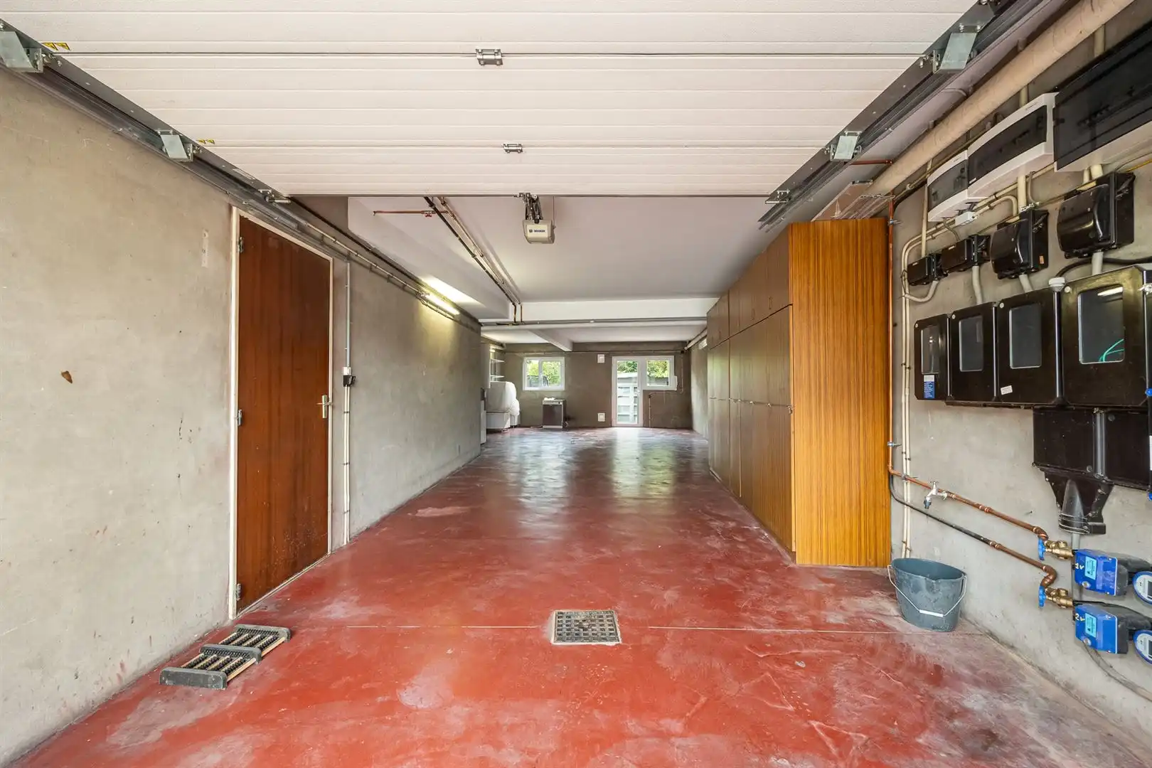 Gerenoveerd appartement met parking en tuin aan het Veltwijckpark. foto 14