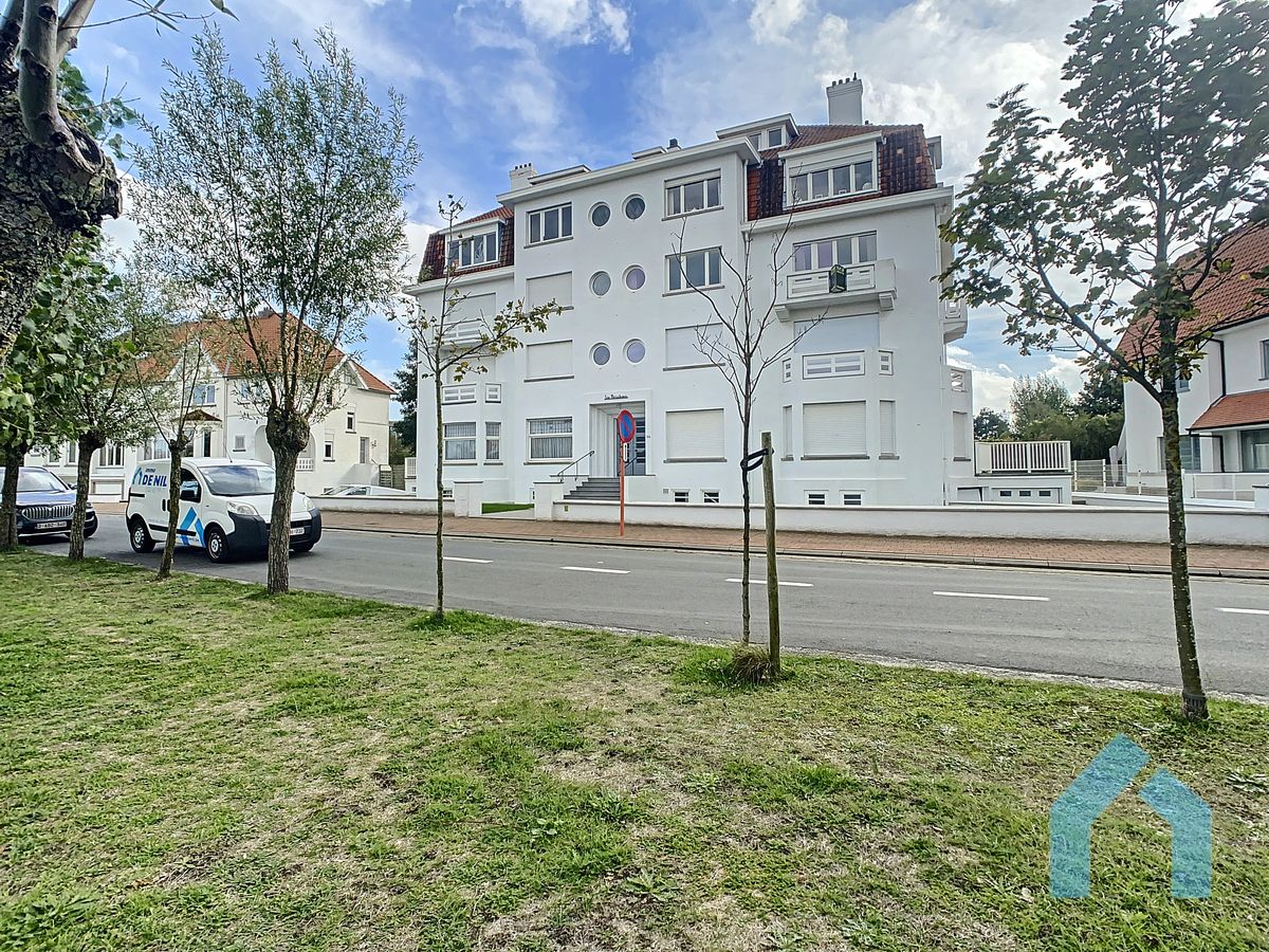 Volledig gerenoveerd 3-slaapkamer appartement met zicht op het Zegemeer  foto 11