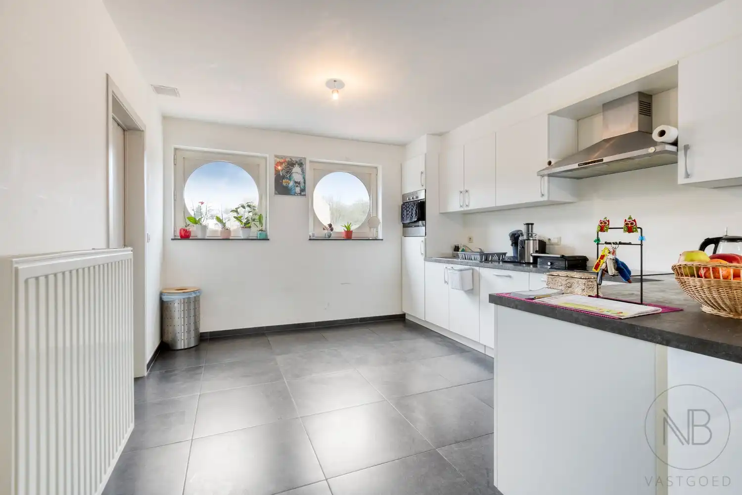 Ruim duplex appartement met 3 slaapkamers en groot terras in hartje Zutendaal foto 10