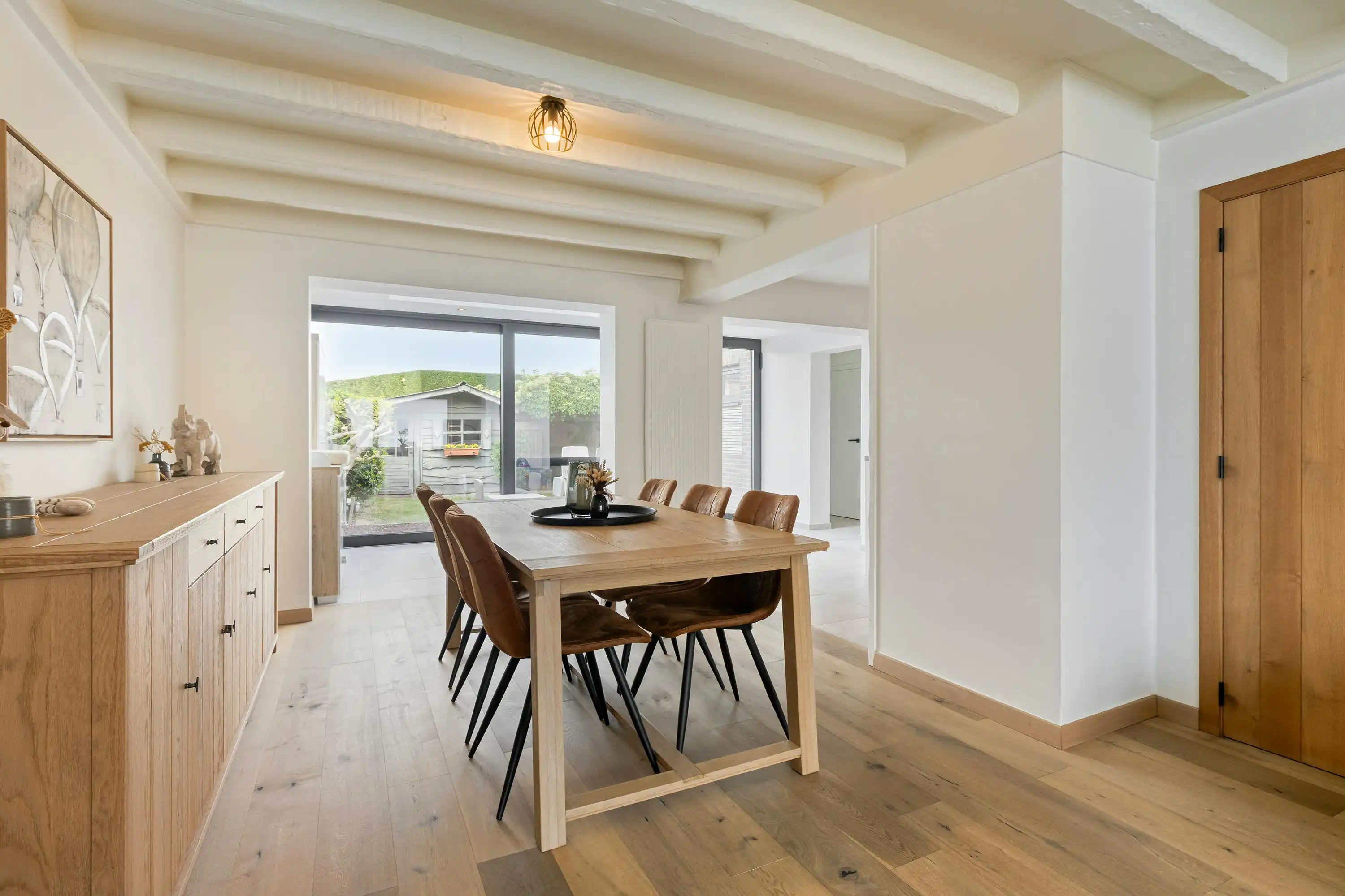 Instapklaar halfopen huis met 3 kamers te koop in Wielsbeke foto 4