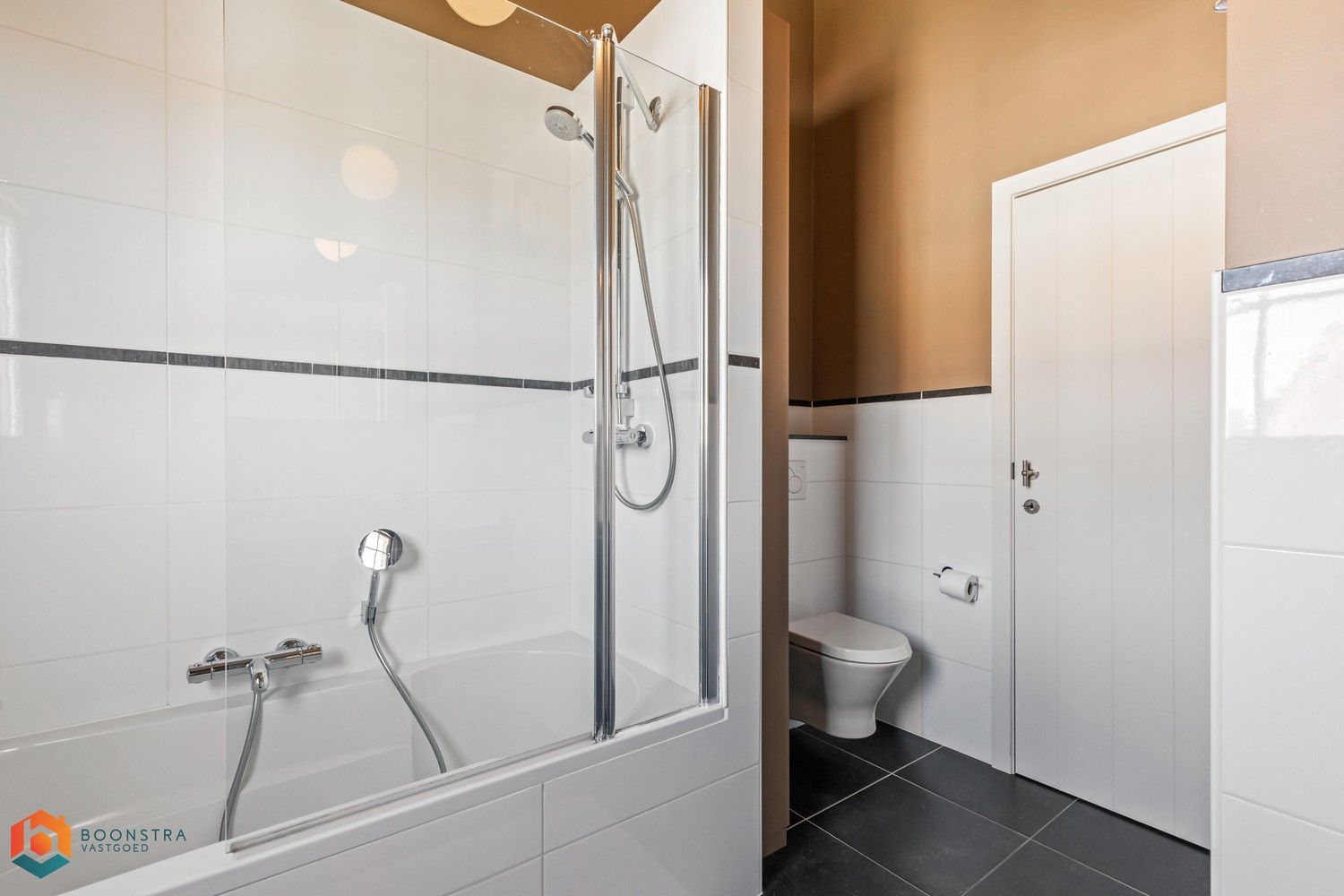 Charmant duplex-appartement met 2 slaapkamers en 2 ondergrondse parkeerplaatsen op rustige locatie in Putte foto 21