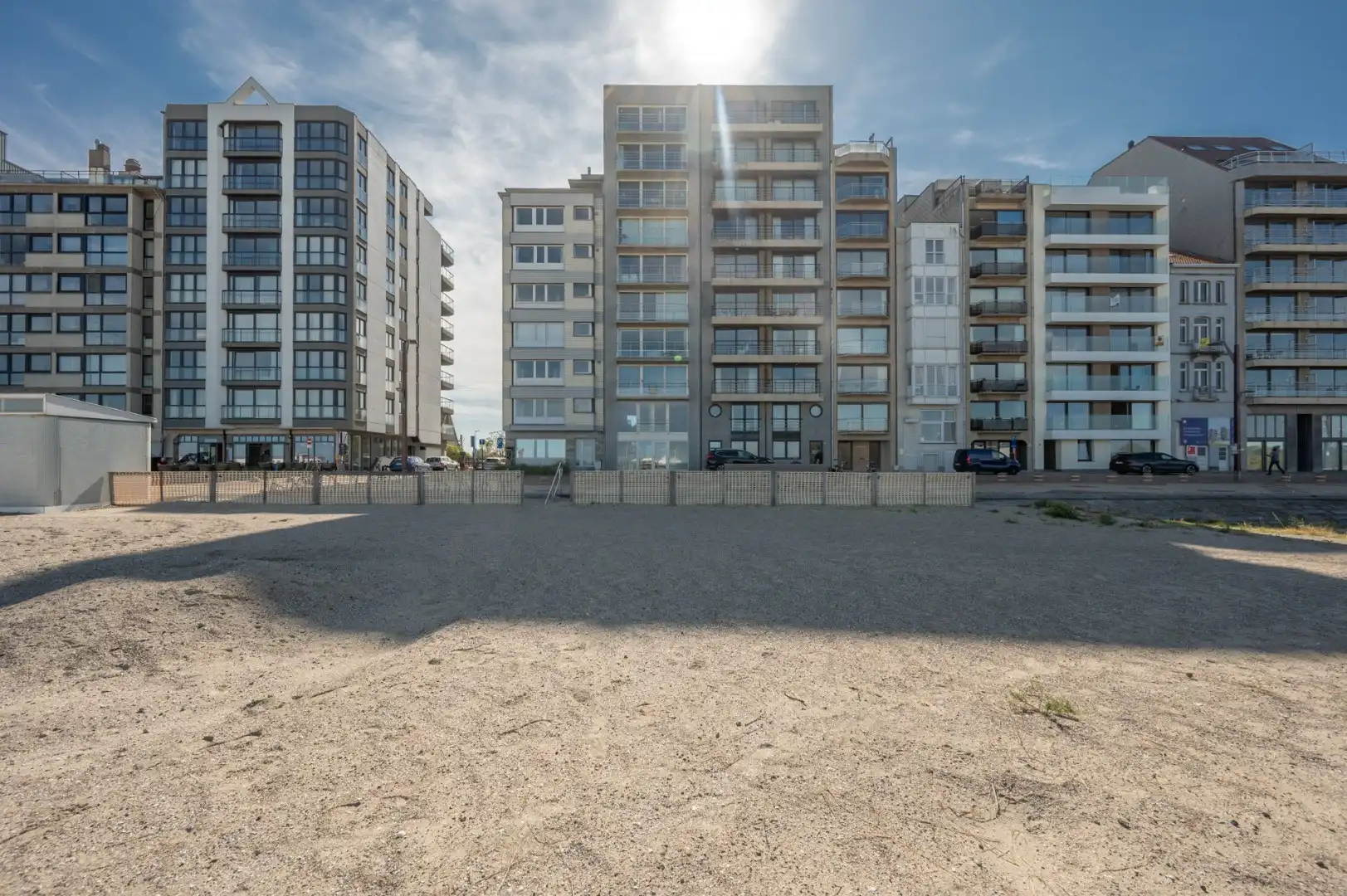 Gerenoveerd appartement met 4 slpks. op de Zeedijk foto {{pictureIndex}}