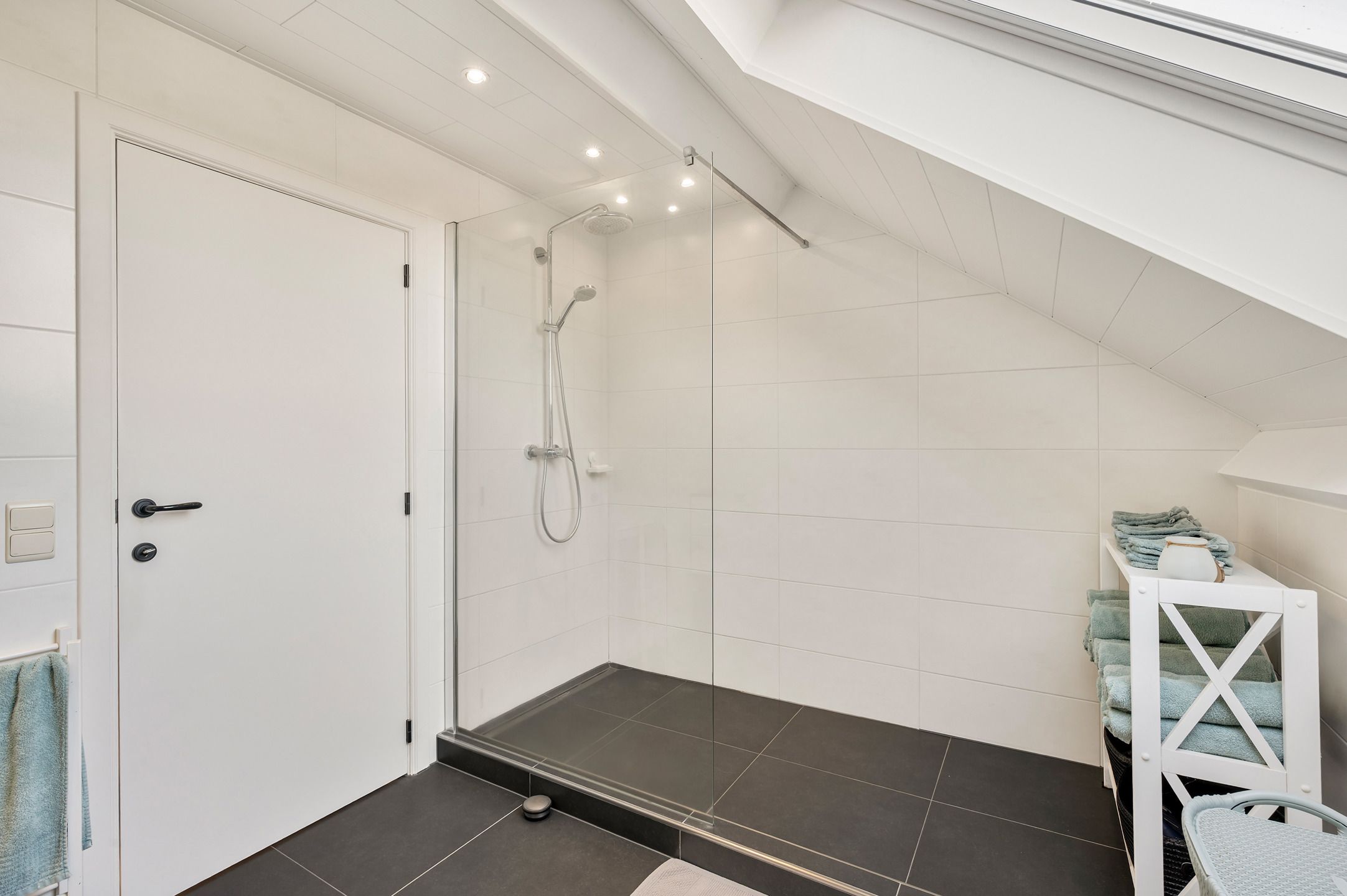 Instapklare villa op perceel van Ca. 4.010 m²! foto 18