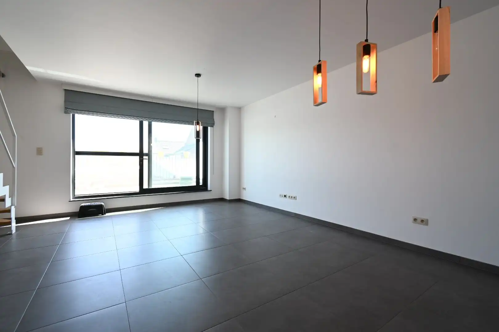 Knap ingericht ruim duplex-appartement met 3 slaapkamers te  Bilzen - Merem + autostandplaats foto 3
