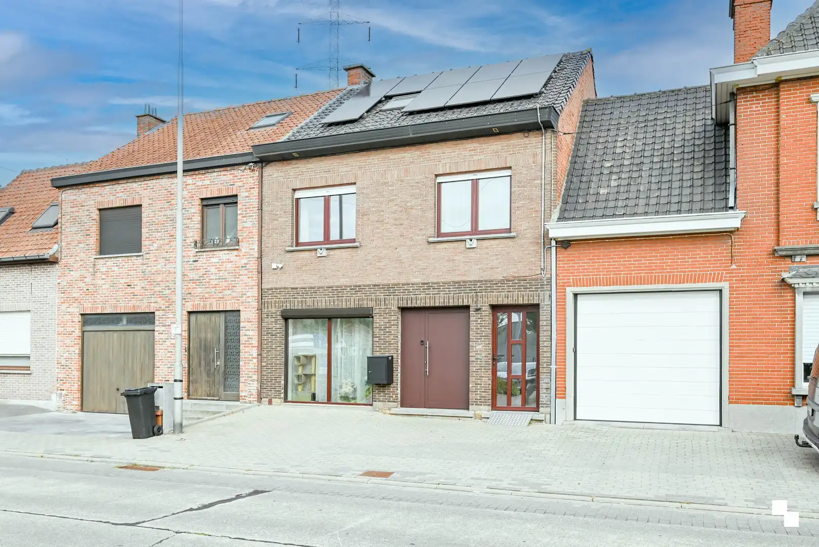 Gezellige, instapklare woning in Deerlijk! foto {{pictureIndex}}