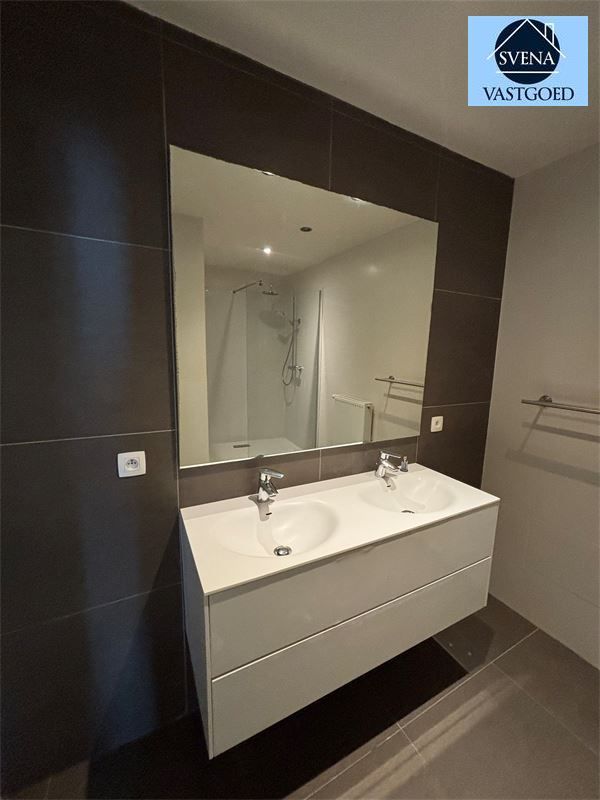 LUXUEUS APPARTEMENT MET 2 SLAAPKAMERS foto 9