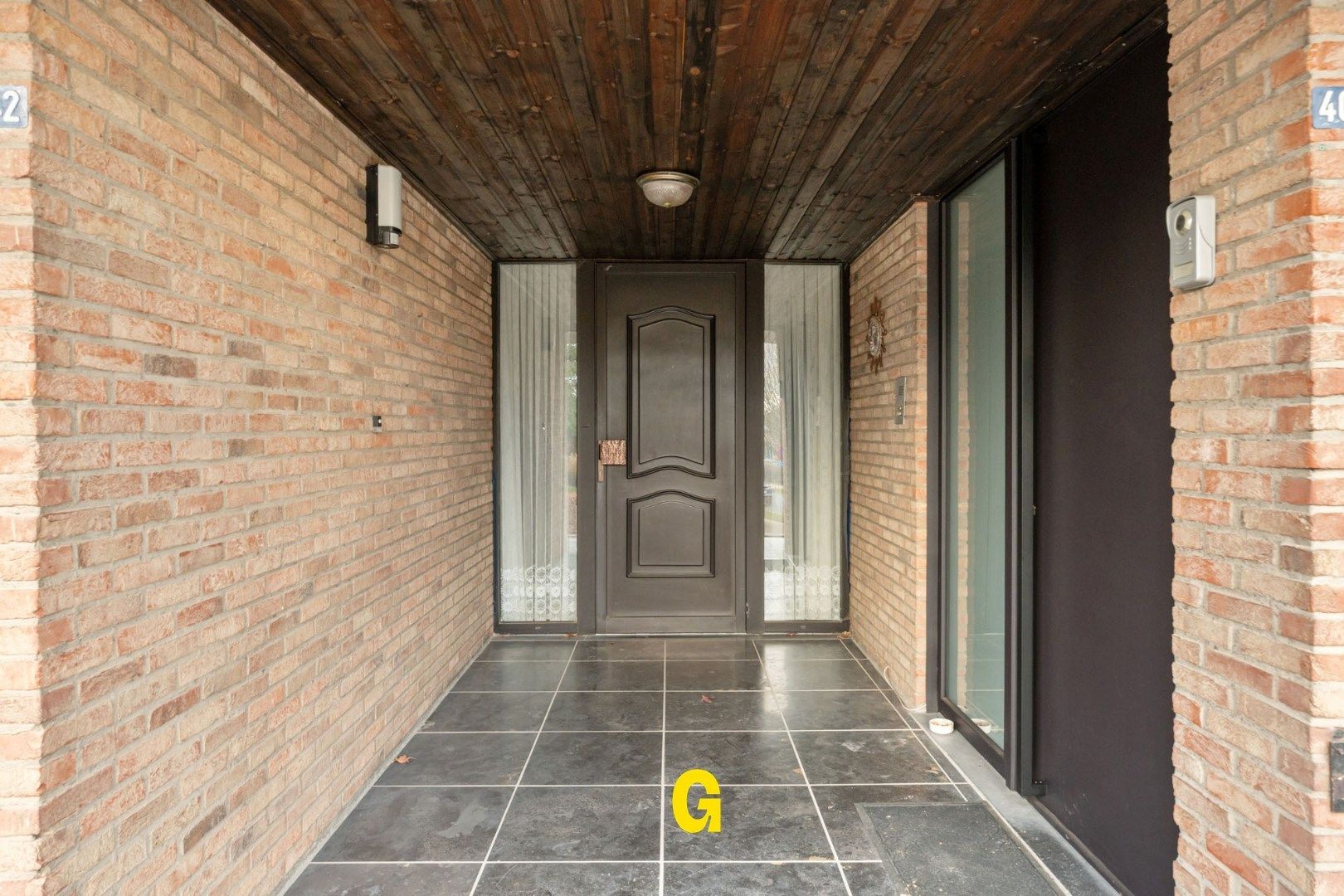 Op te frissen 3-slaapkamer appartement (124 m²) met terras, tuin en garage op wandelafstand van het centrum foto 7