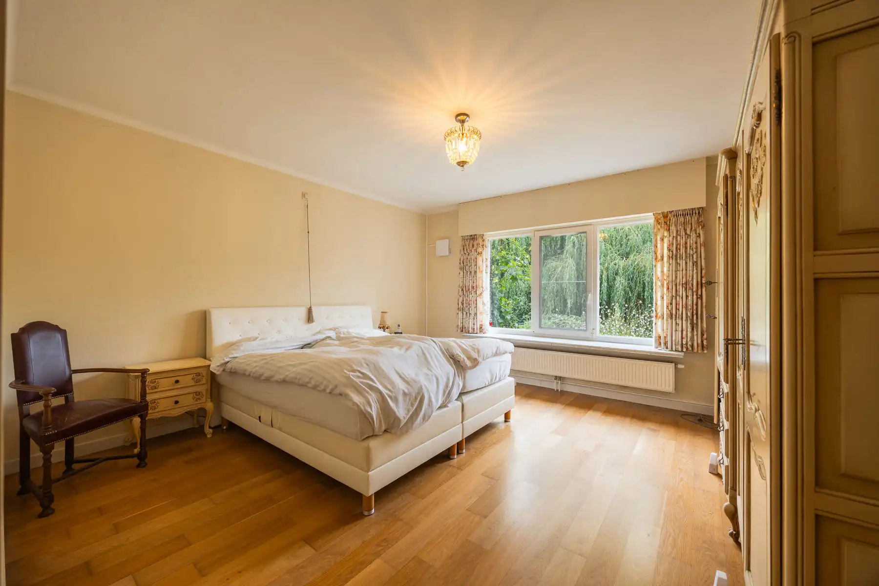 Knappe villa in landelijke omgeving met prachtige vijver foto 21