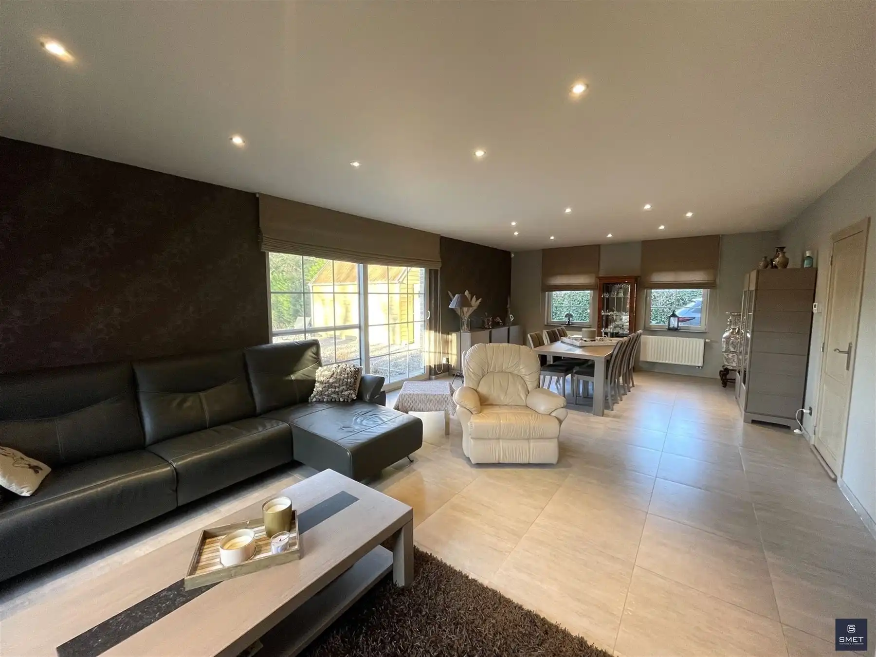 PRACHTIGE VILLA MET 4 SLPKS EN DUB GARAGE foto 4