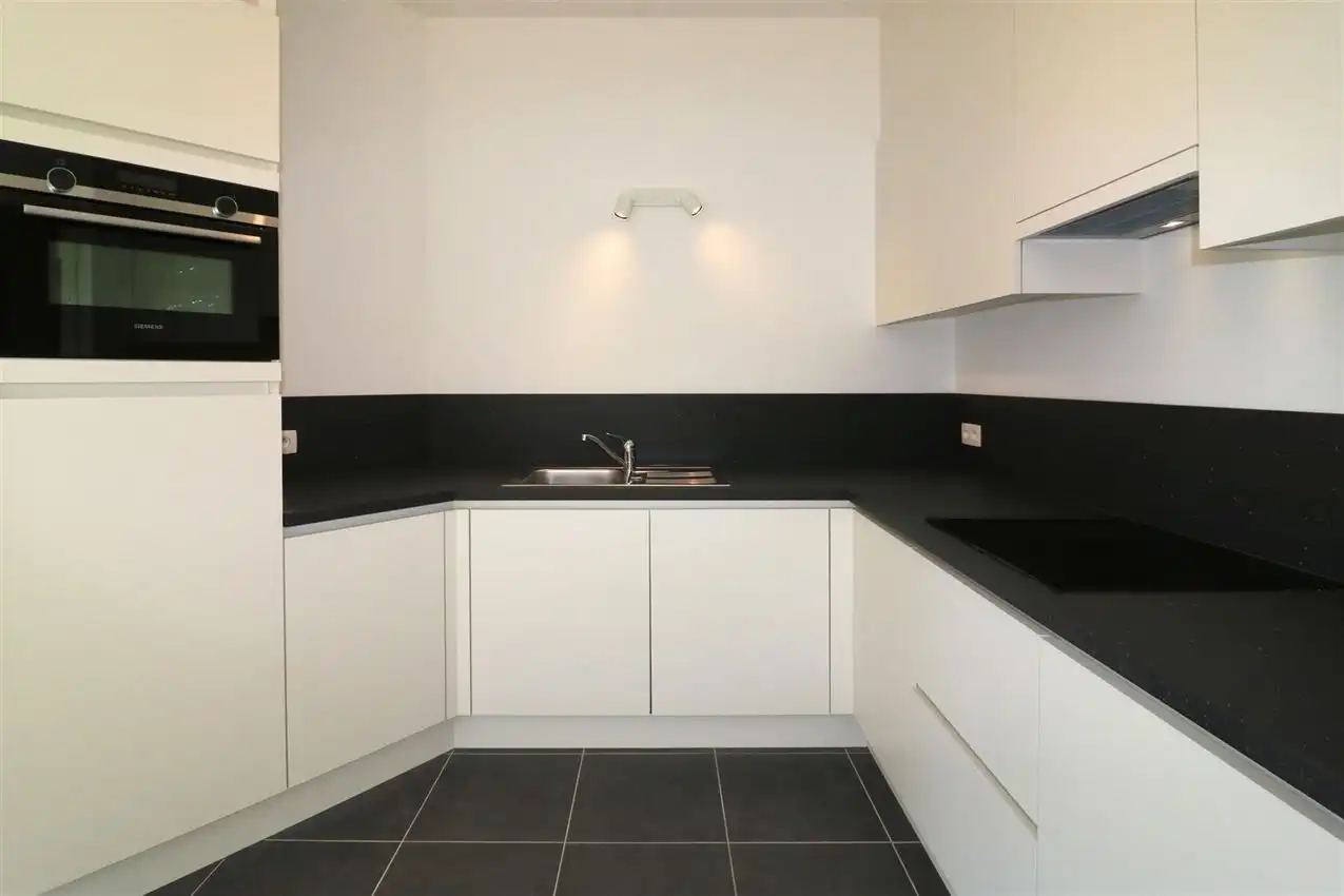 Bijzonder opgevat penthouse, 2 slpk., garage, groot terras foto 10
