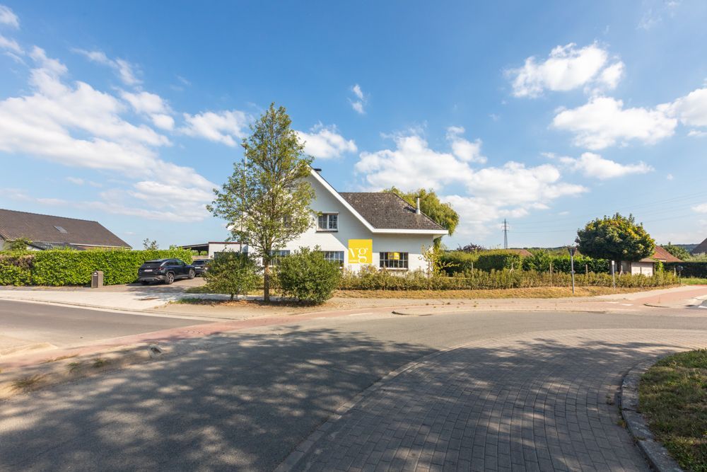 Villa met dubbele garage op interessante ligging foto 22