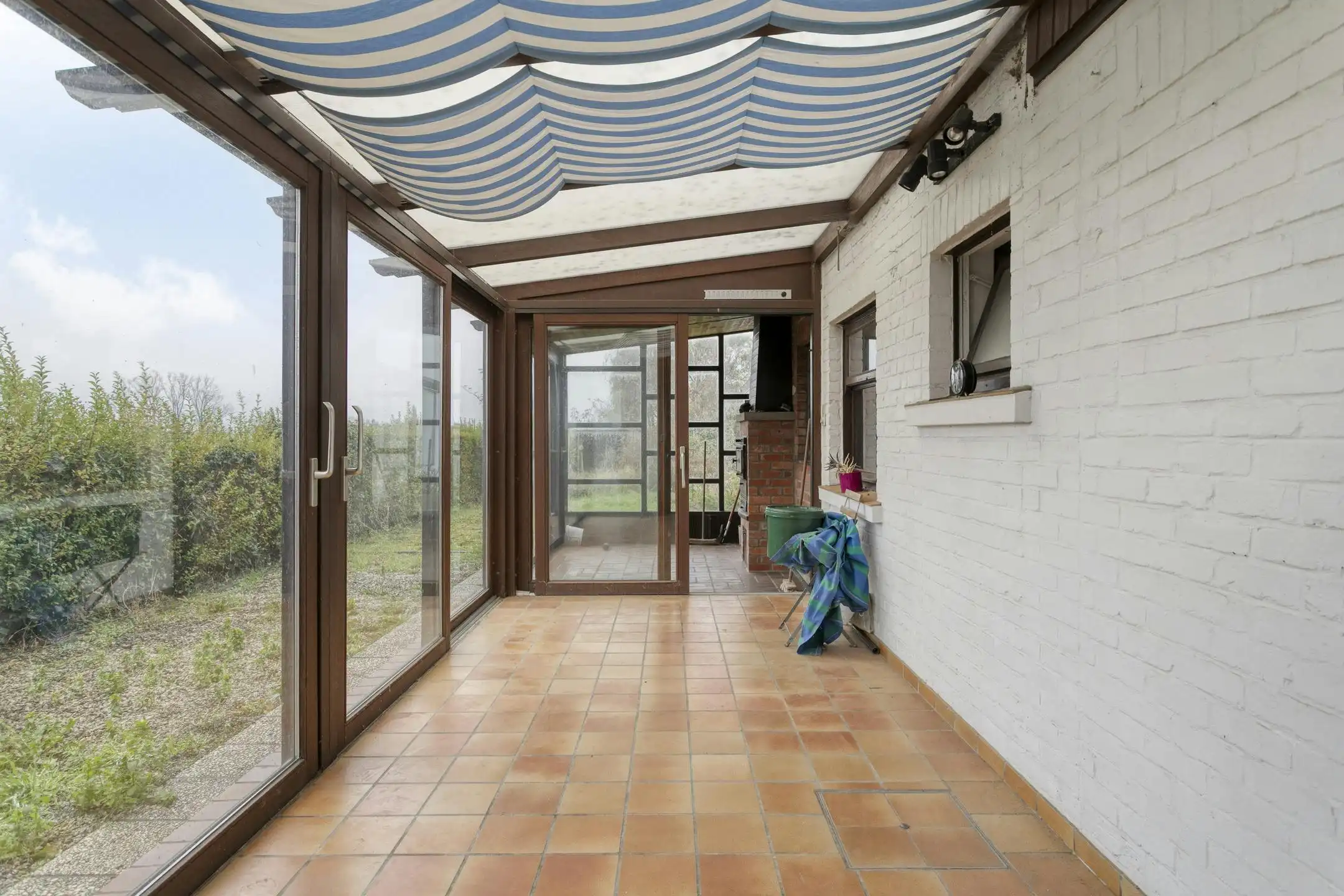 Halfopen bebouwing met 4 slaapkamers en garage in Langemark foto 8