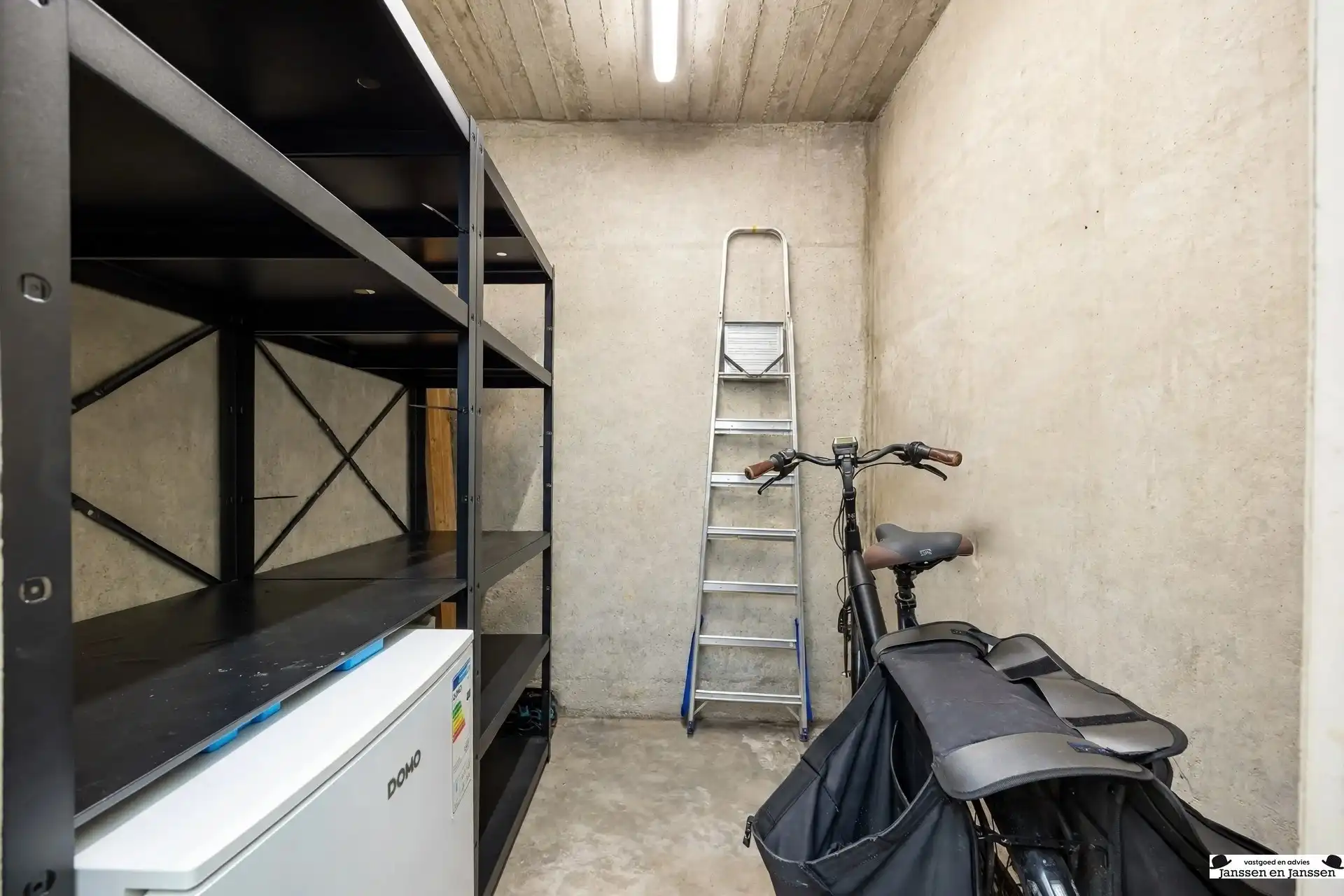 Gerenoveerd 2-slaapkamer appartement met 2 terrassen en prachtig uitzicht foto 13