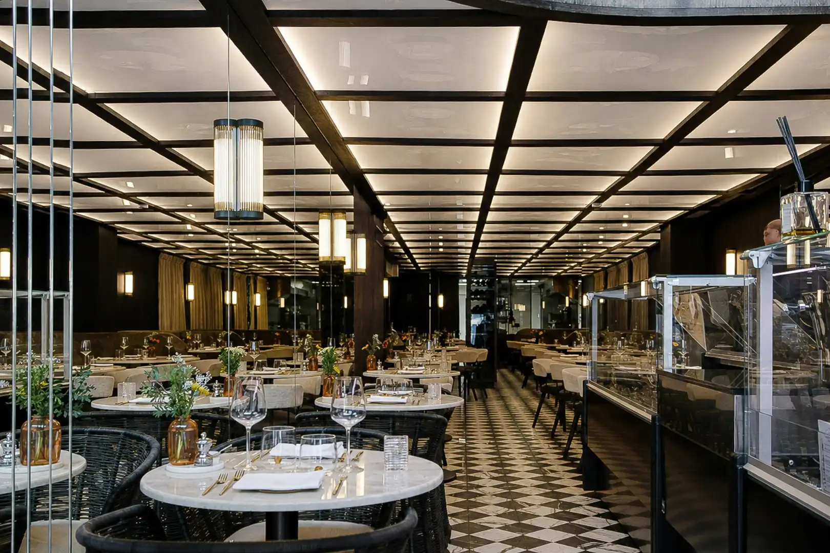 Overname horecazaak centrum Knokke Dumortierlaan 66  foto 3