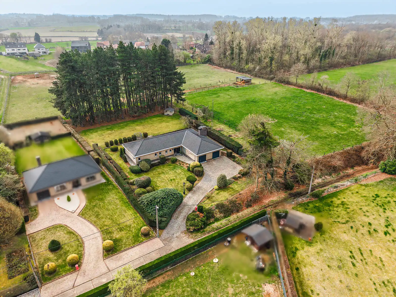 Charmante laagbouwvilla omgeven door permanente weilanden foto 3