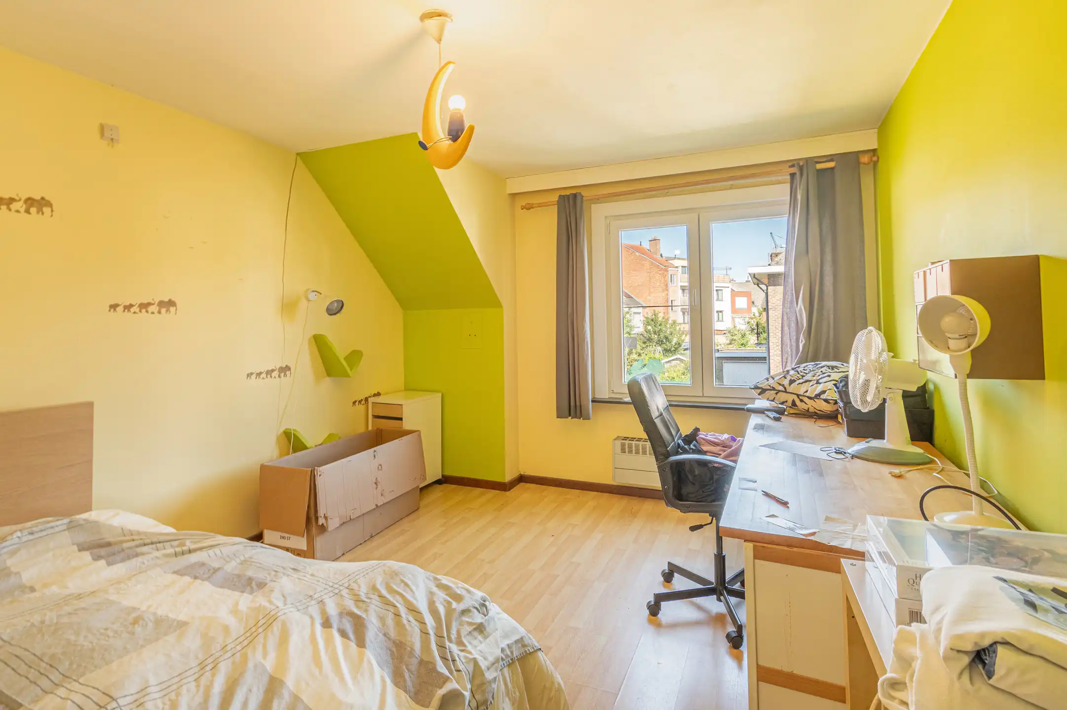 Gezellige halfopen bebouwing met garage en knusse tuin foto 16