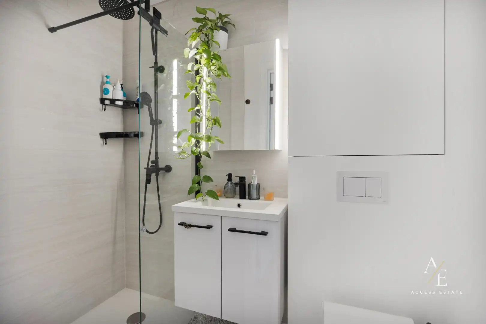 Studentenkot (verhuurd) op een AAA-locatie in centrum Kortrijk foto 5