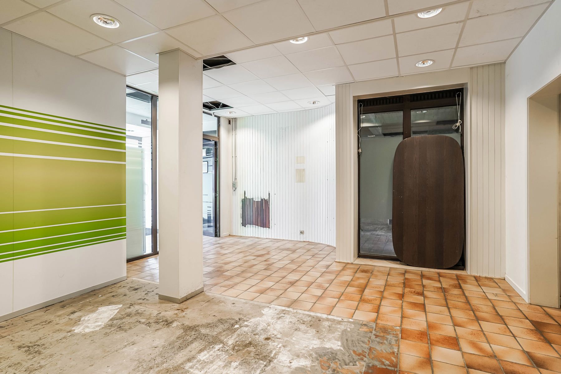 Veelzijdig, zeer ruim pand (handel én woonst) met tal van mogelijkheden in centrum Malderen! foto 6