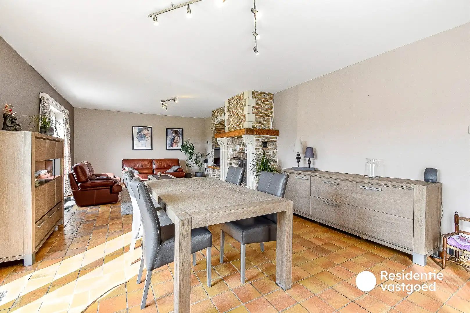 Ruime villa met 4 slaapkamers foto 6