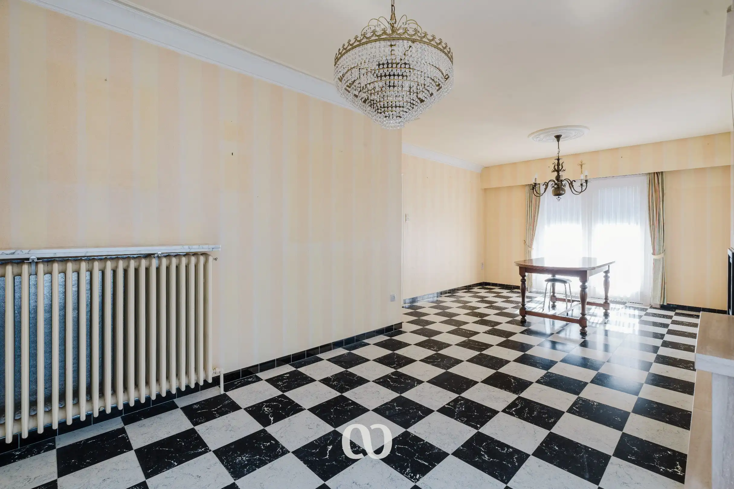 Stevige gezinswoning met tuin en volledige kelder in Lozer foto 3